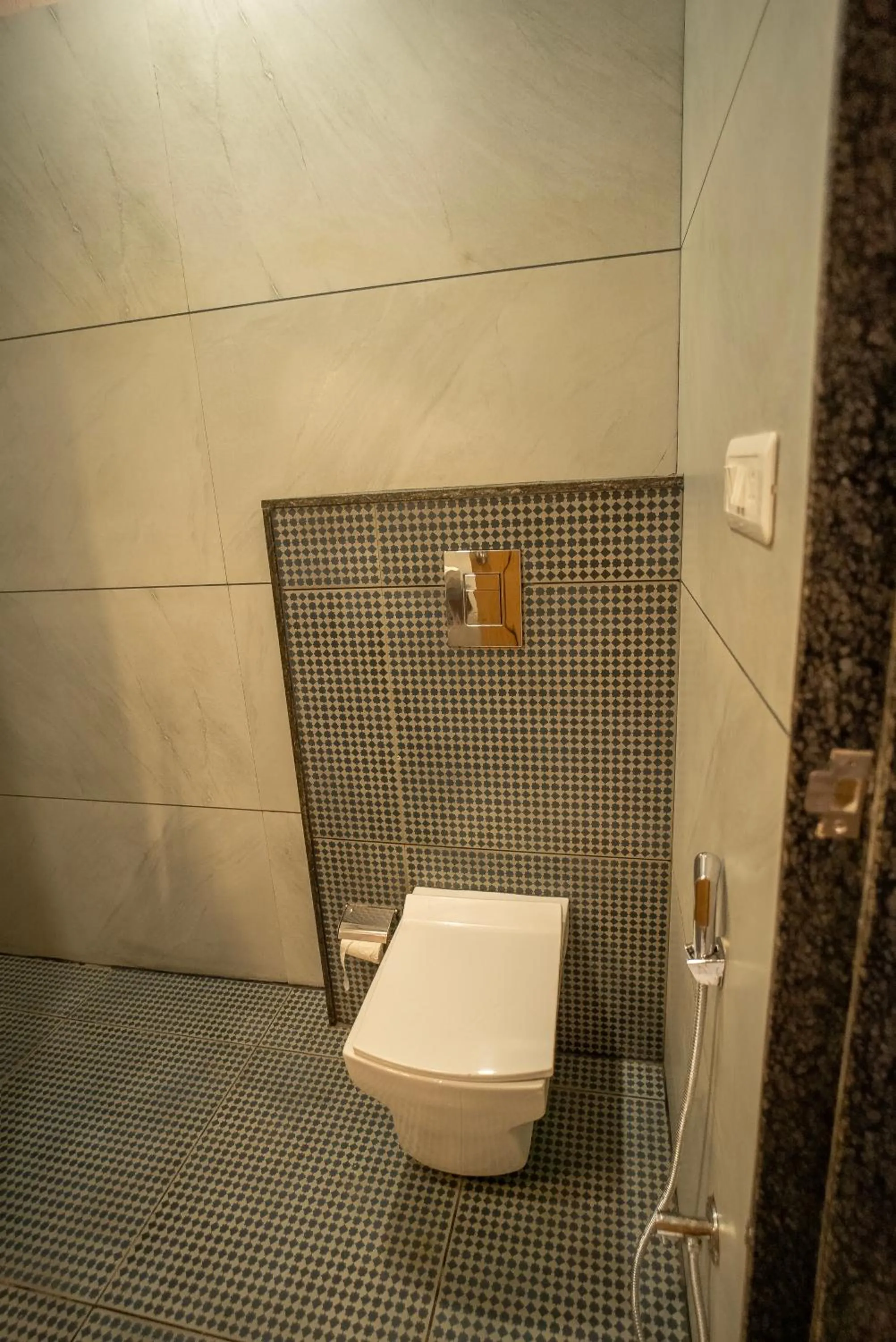 Toilet in The White Roots Hotel