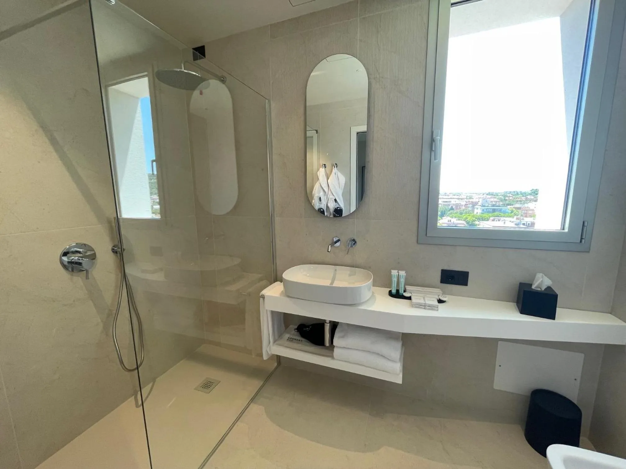 Shower in Opera Suite Hotel Pesaro