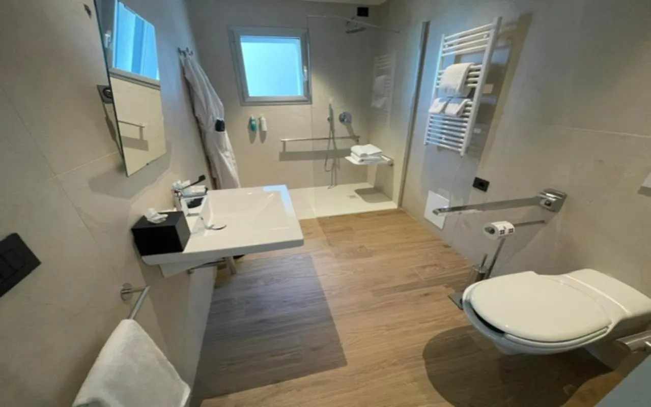 Bathroom in Opera Suite Hotel Pesaro