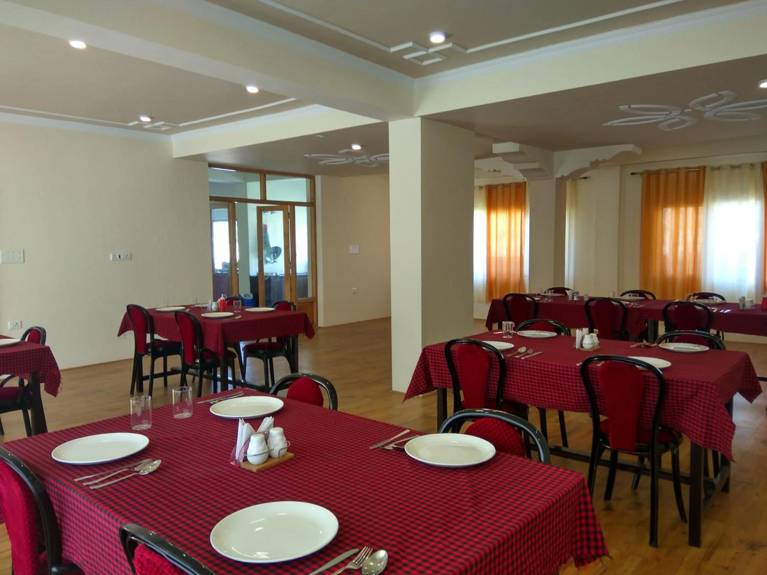 Restaurant/places to eat in Shaolin Ladakh