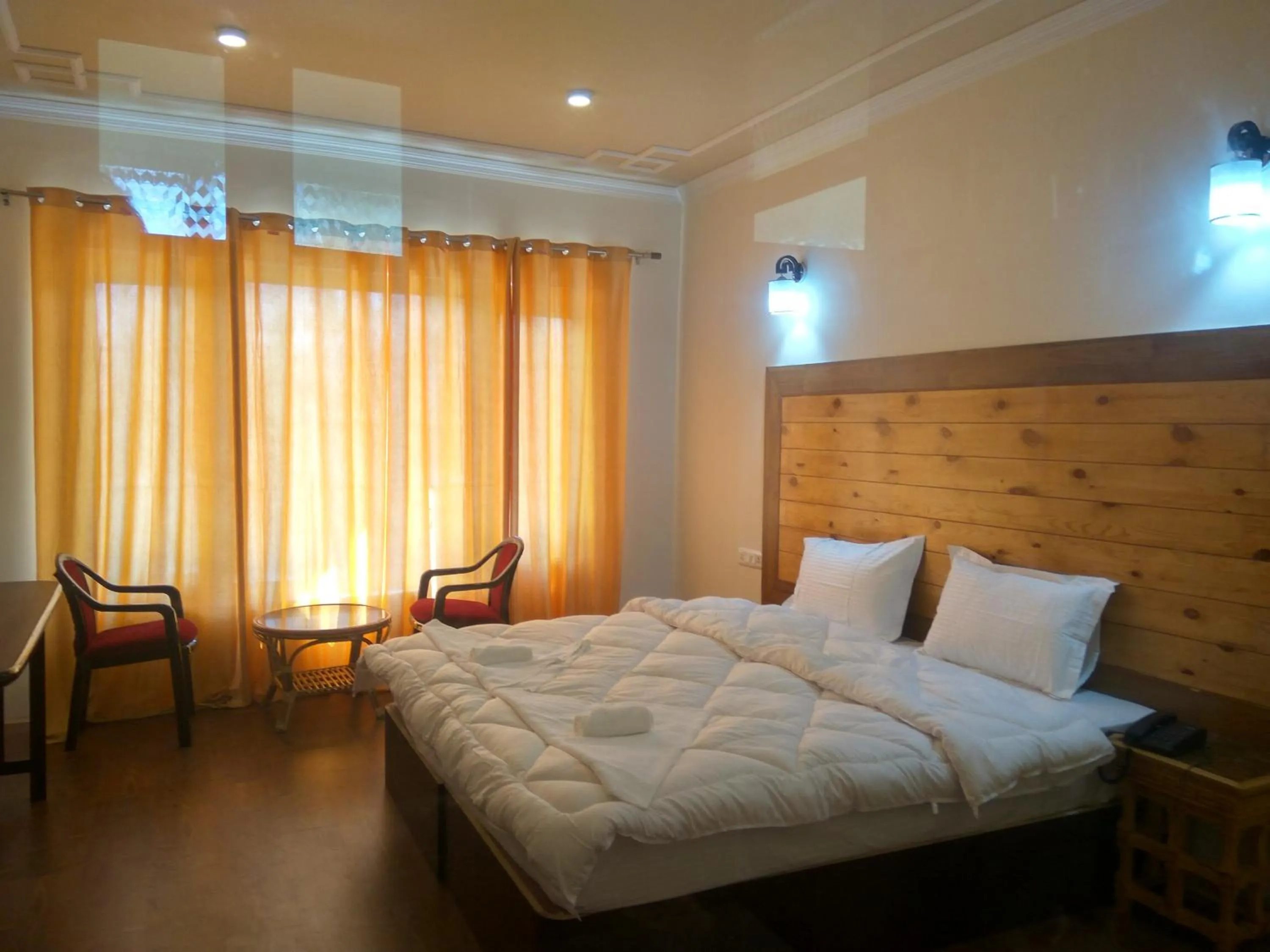 Photo of the whole room, Bed in Shaolin Ladakh