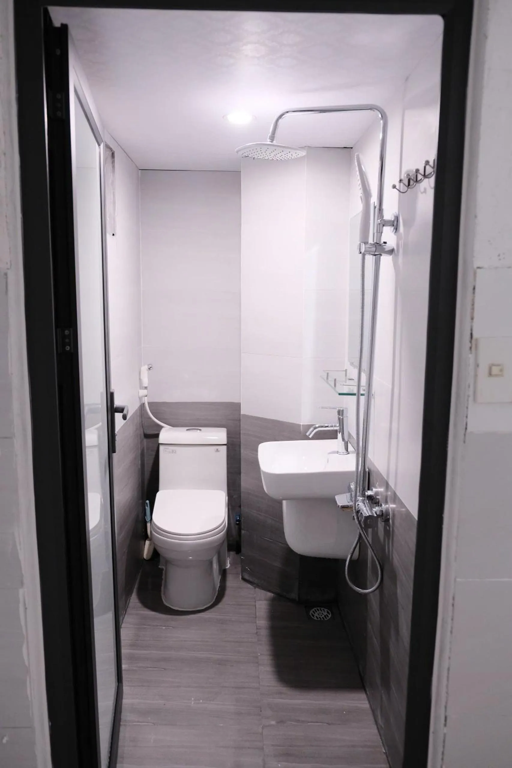 SH Hotel & Motorbikes For Rent