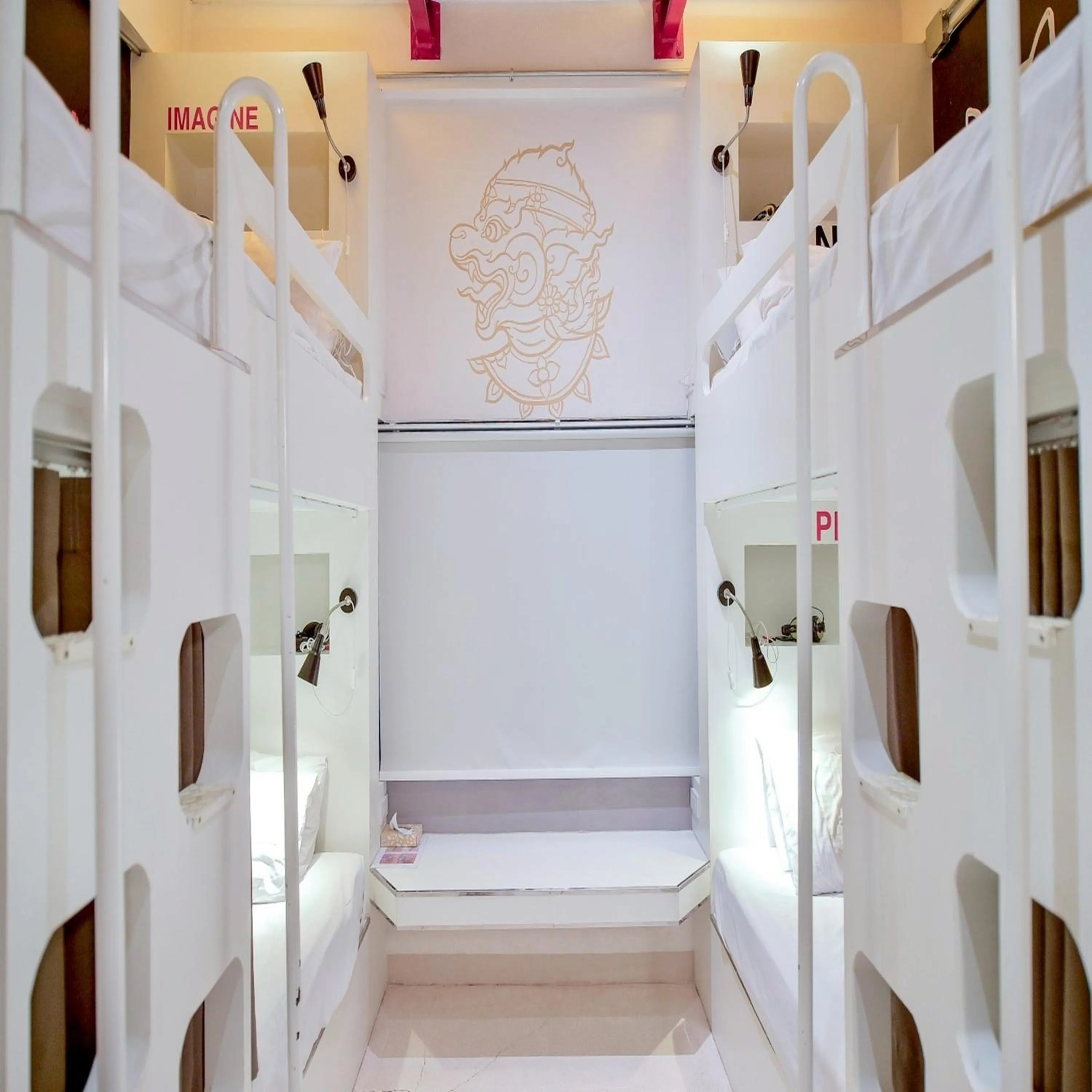 Photo of the whole room, Bed in Collection O Jasaen Stylish Boutique Hotel