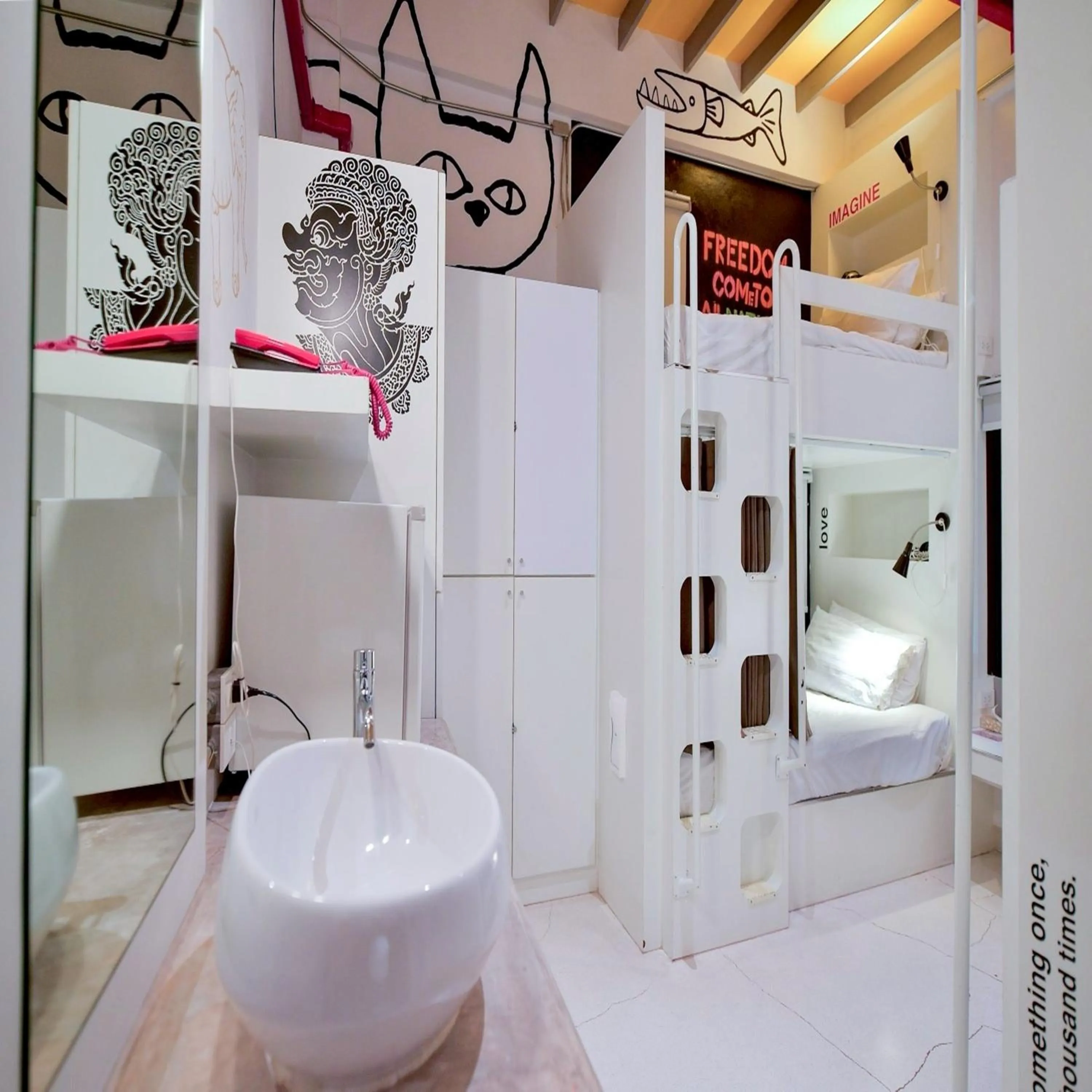 Photo of the whole room in Collection O Jasaen Stylish Boutique Hotel