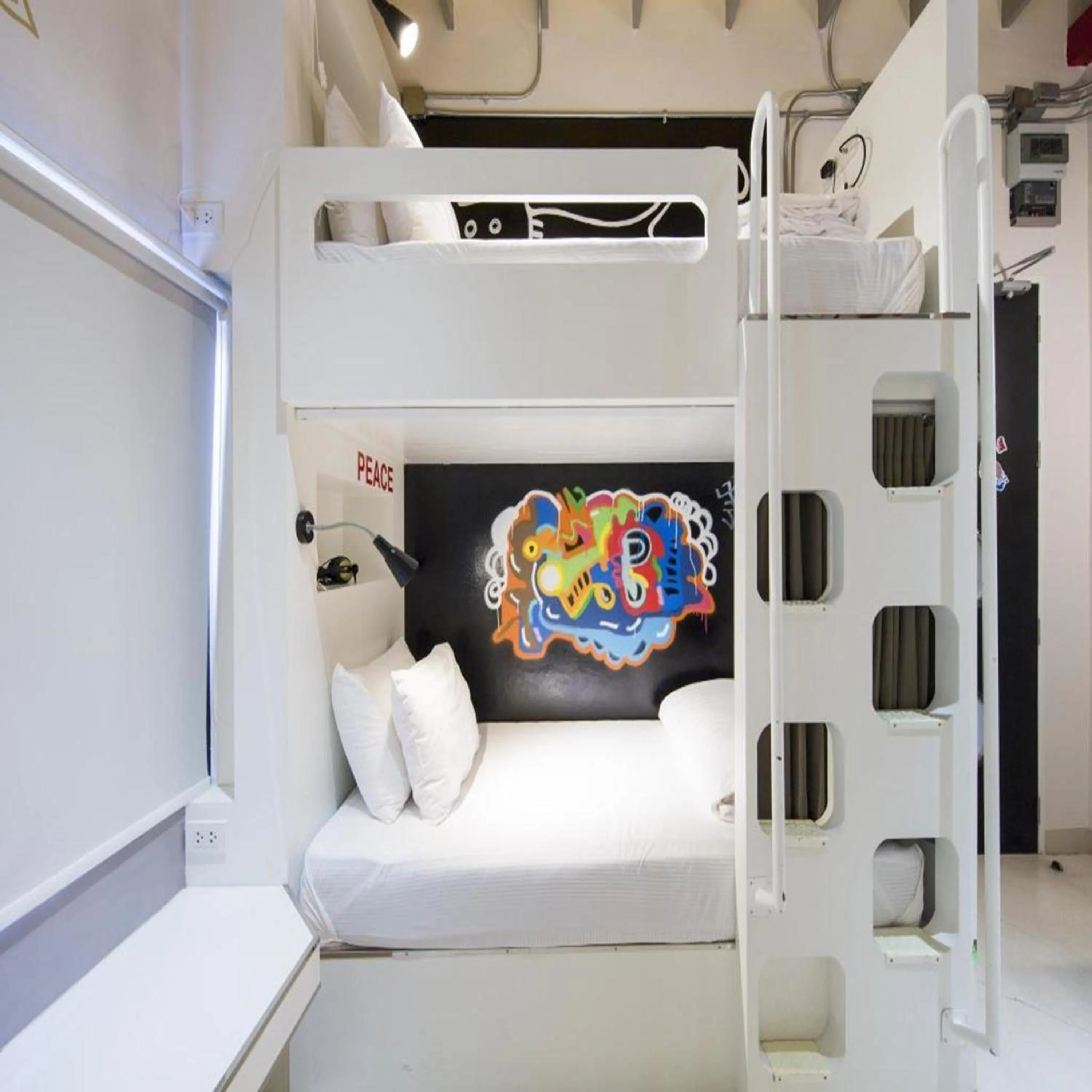 Photo of the whole room, Bed in Collection O Jasaen Stylish Boutique Hotel