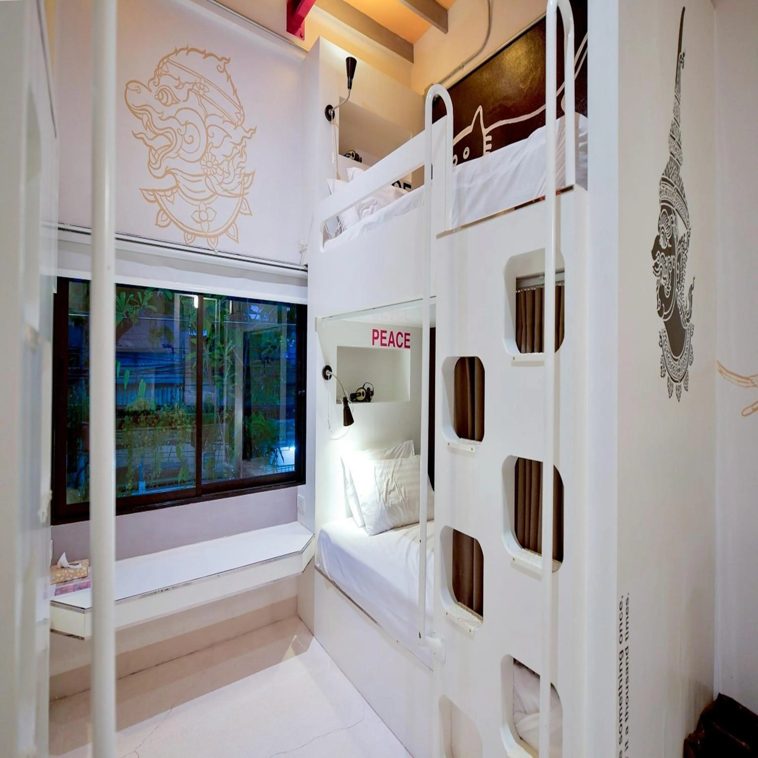 Photo of the whole room, Bed in Collection O Jasaen Stylish Boutique Hotel