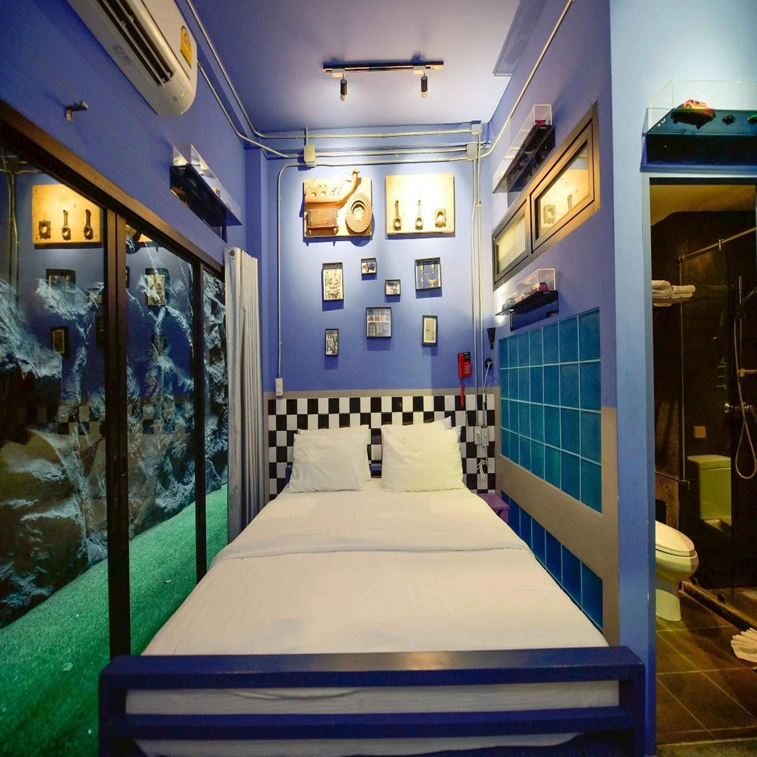 Photo of the whole room, Bed in Collection O Jasaen Stylish Boutique Hotel