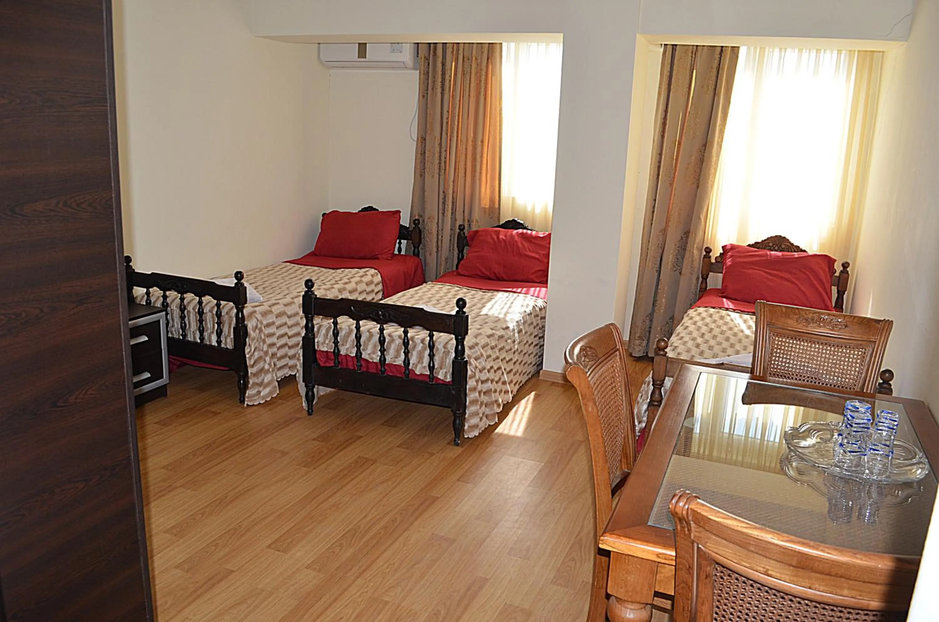 Photo of the whole room, Bed in Hotel Okriba