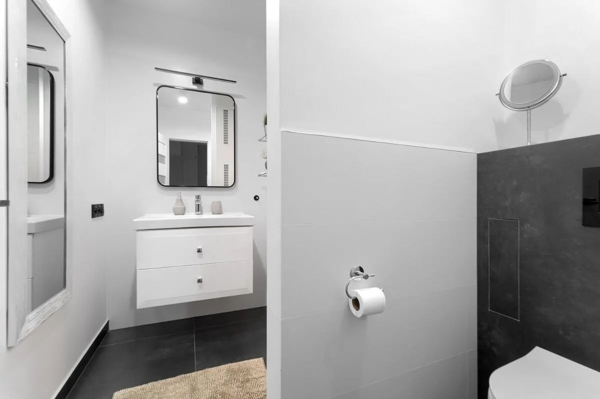 Shower in MARGI Kai Apartament