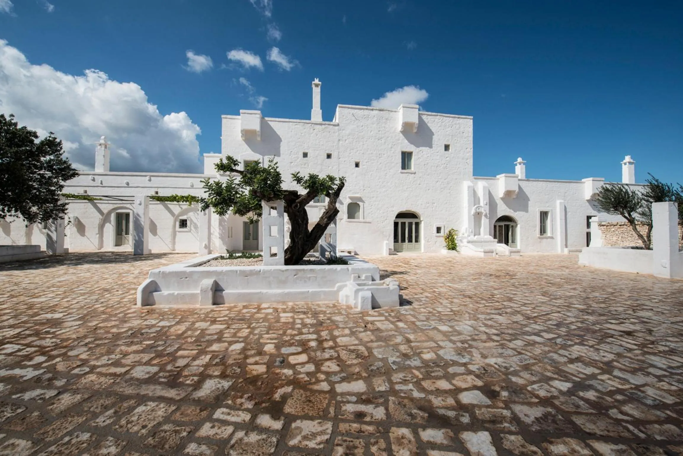 Property building in Masseria Le Carrube