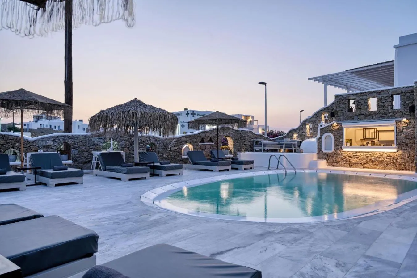 Swimming pool in Nodo Boutique Hotel