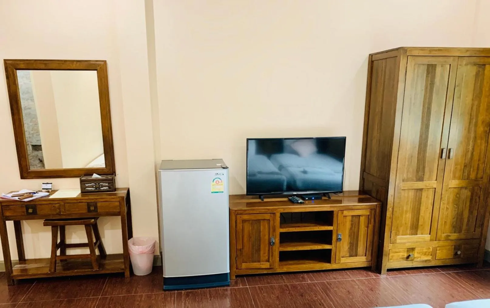 TV and multimedia in Baan Suan Khun Yaiy