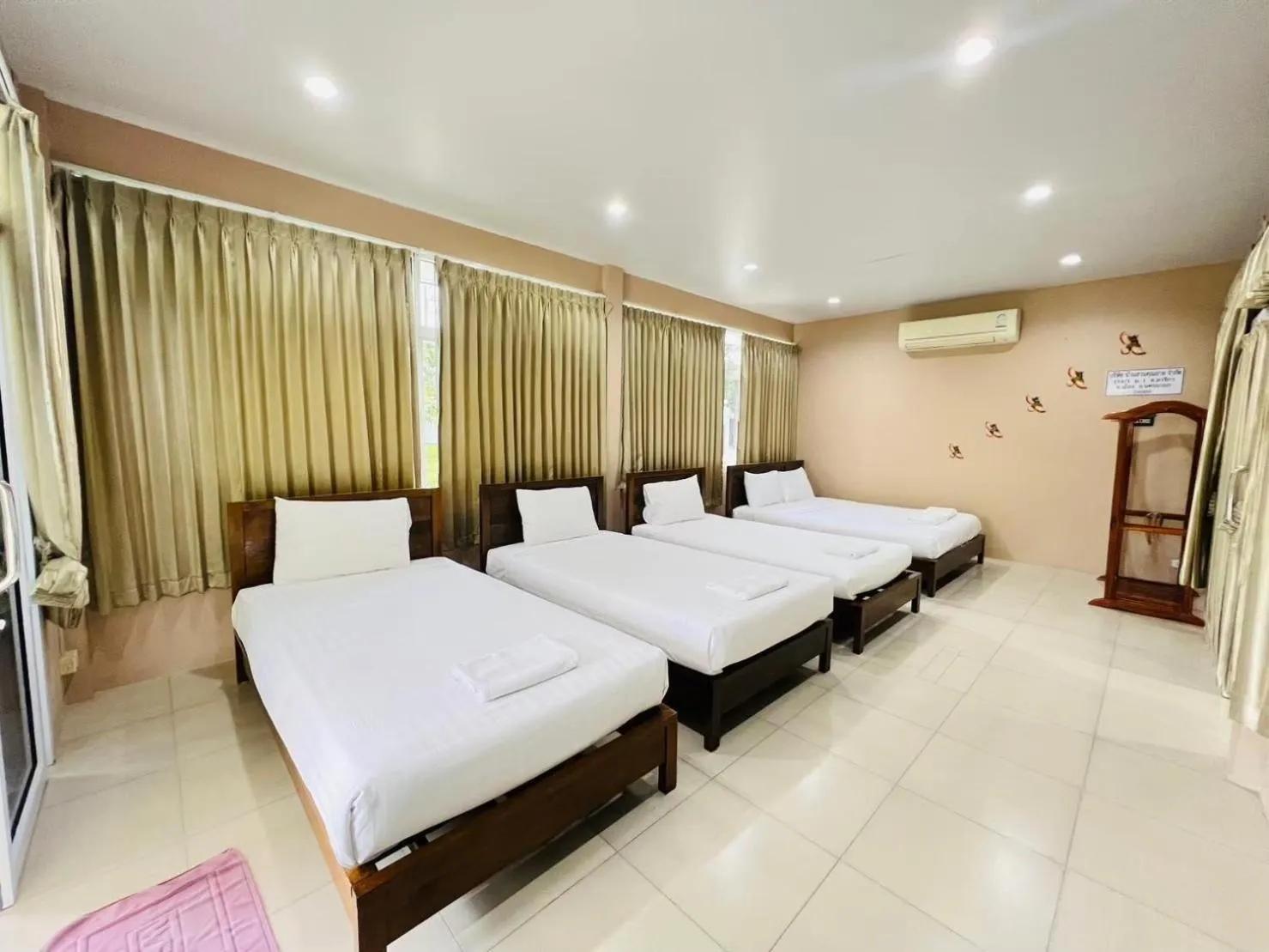 Bed in Baan Suan Khun Yaiy