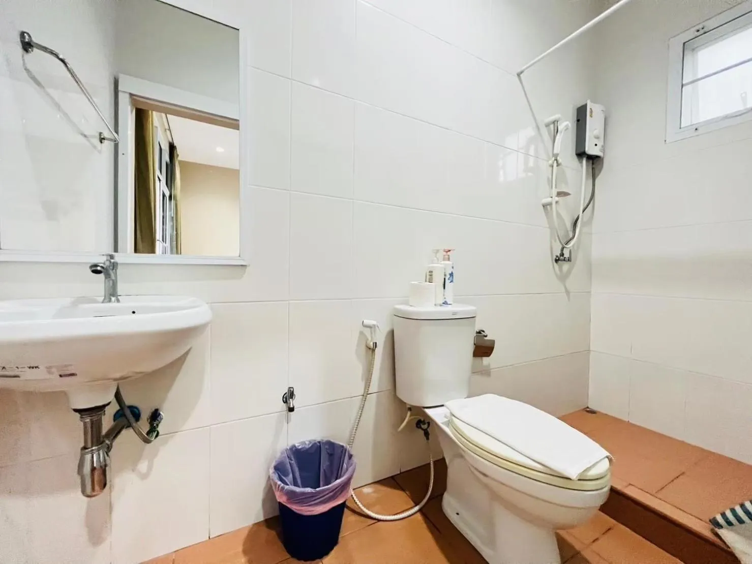 Shower in Baan Suan Khun Yaiy