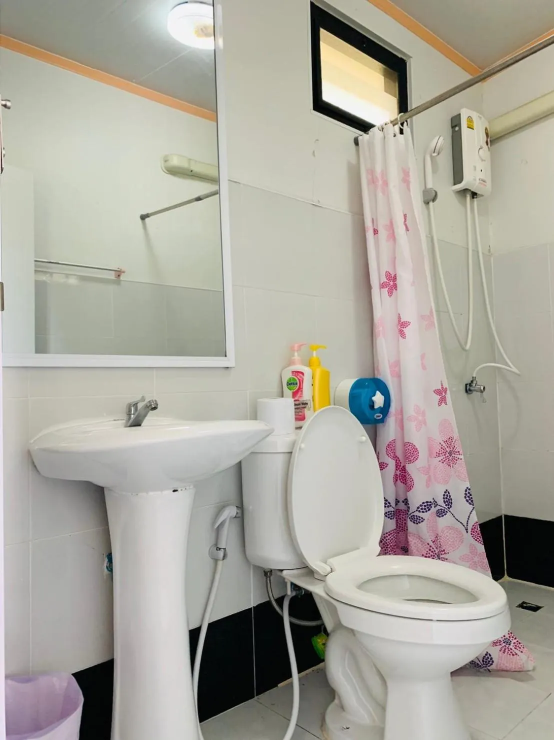 Shower in Baan Suan Khun Yaiy