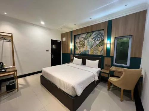 Bona Ventura Hotel & Skybar