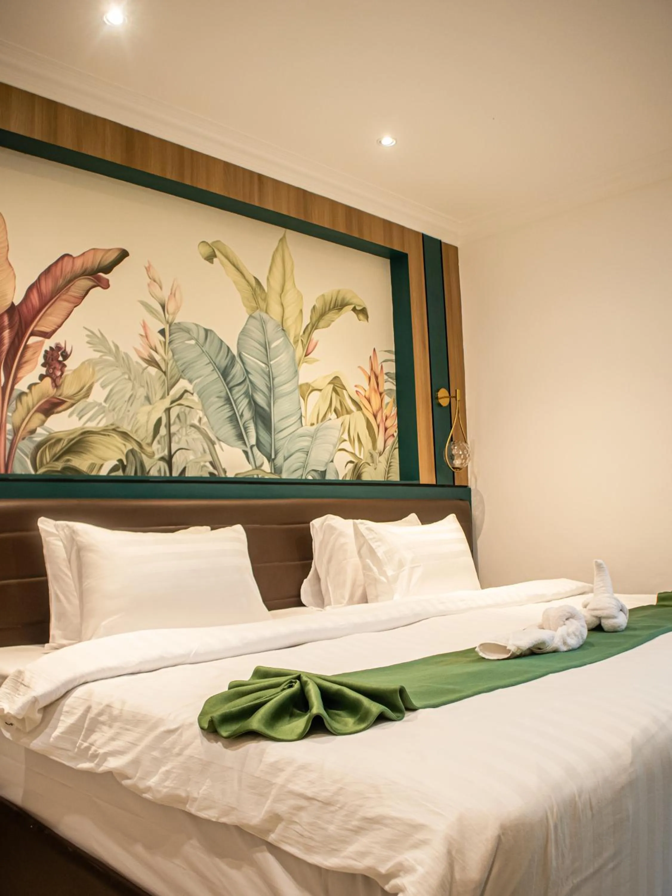 Bedroom, Bed in Bona Ventura Hotel & Skybar