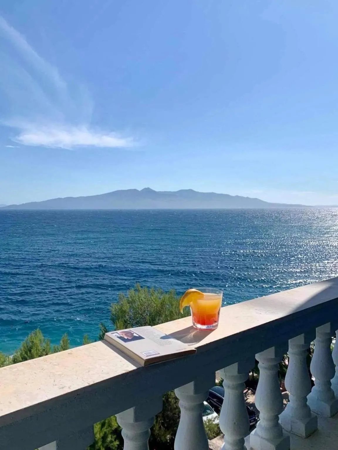 Kalemi's Beachside Hotel