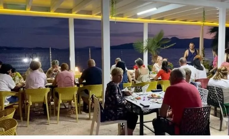 Kalemi's Beachside Hotel