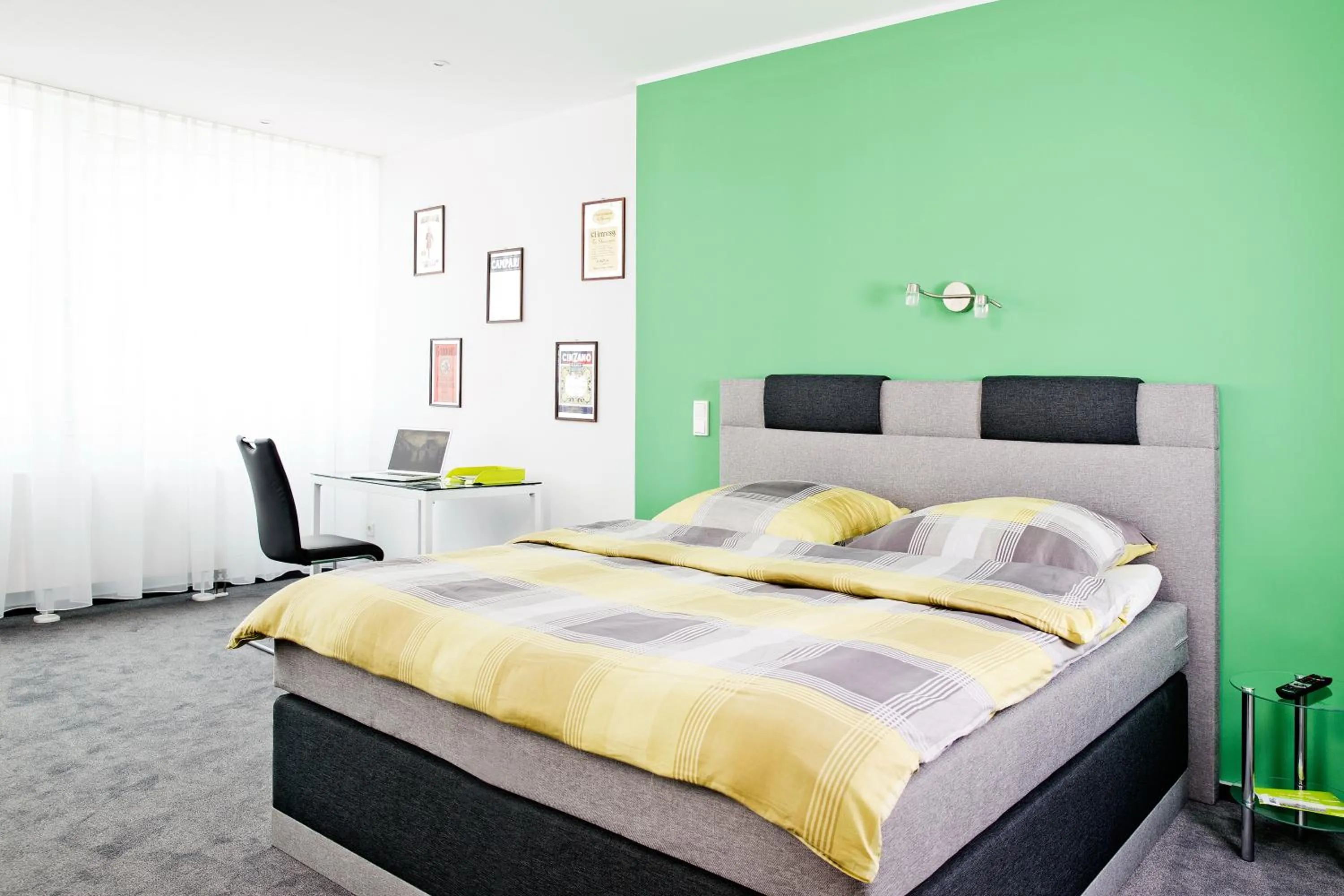 Bed in Design Sleepy Cologne