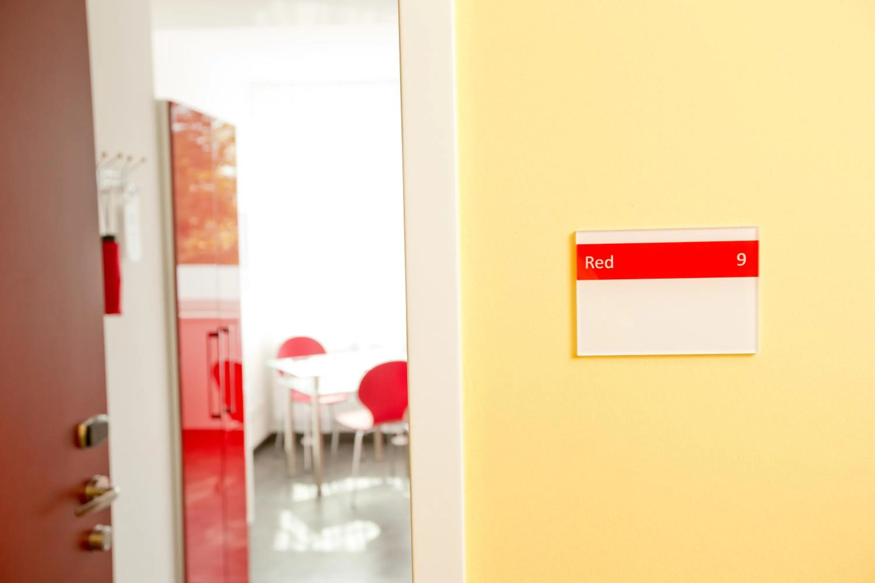 Other in Design Sleepy Cologne