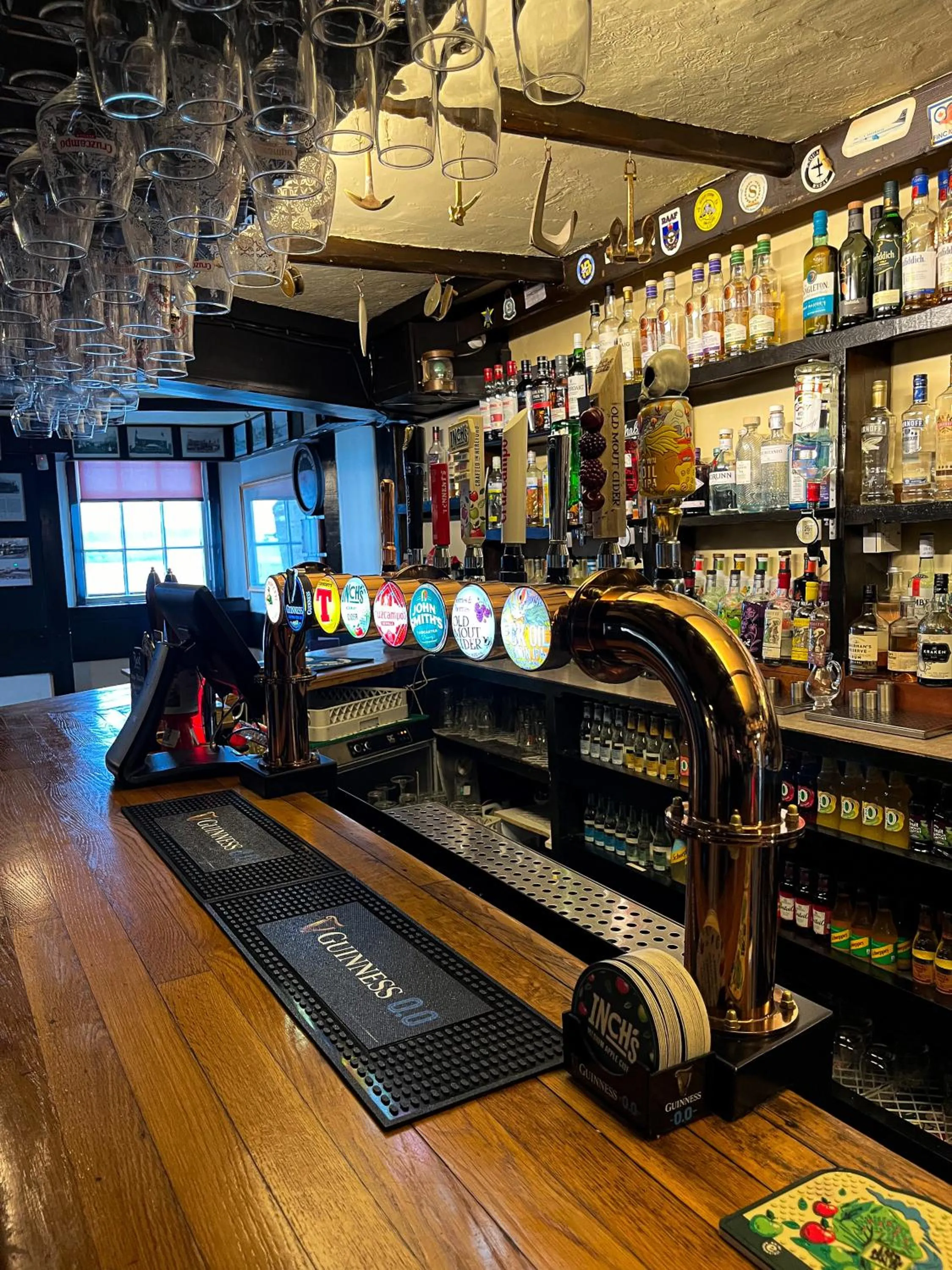 Food and drinks in Crown and Anchor Inn