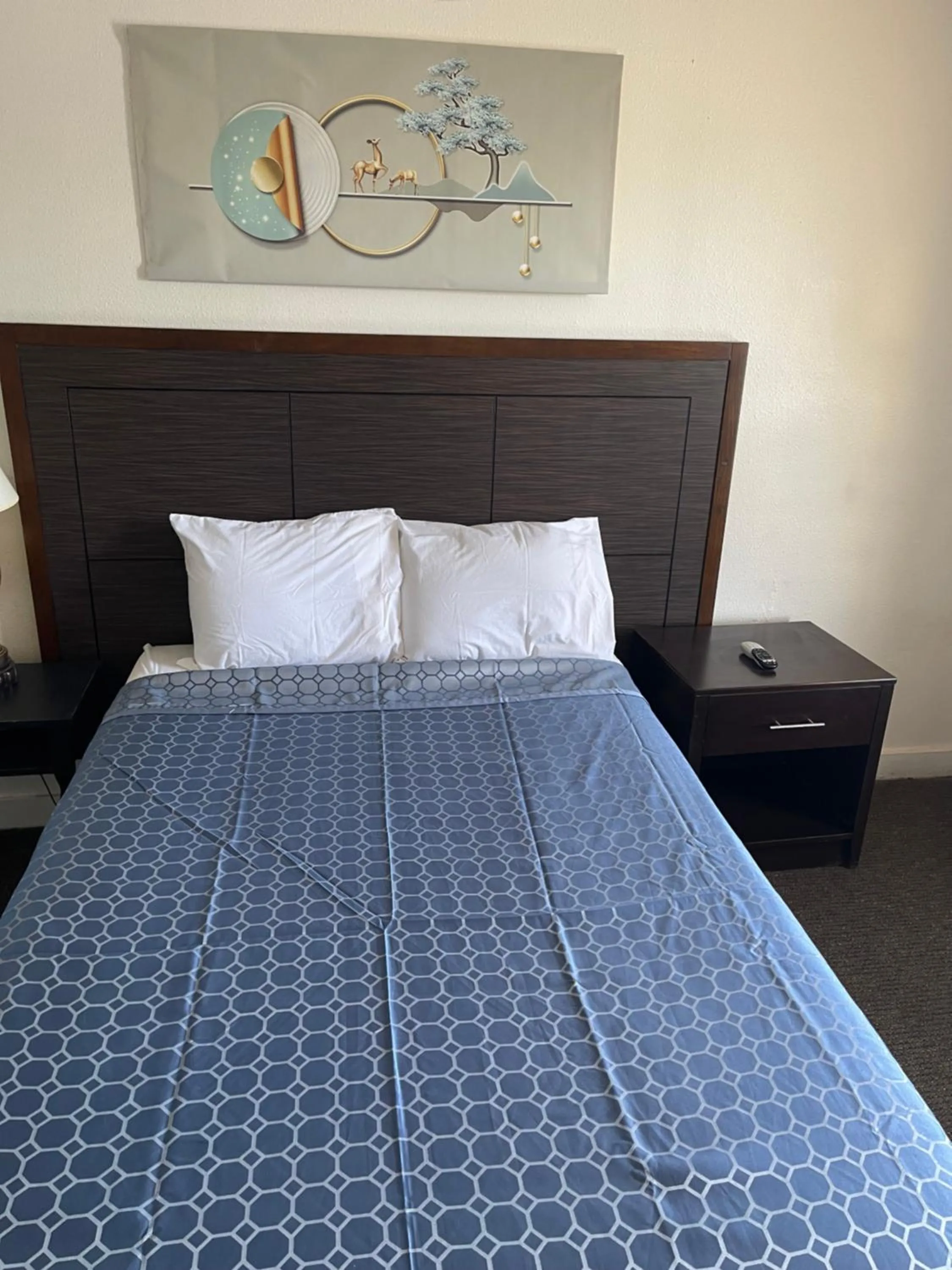 Bed in Delux Inn
