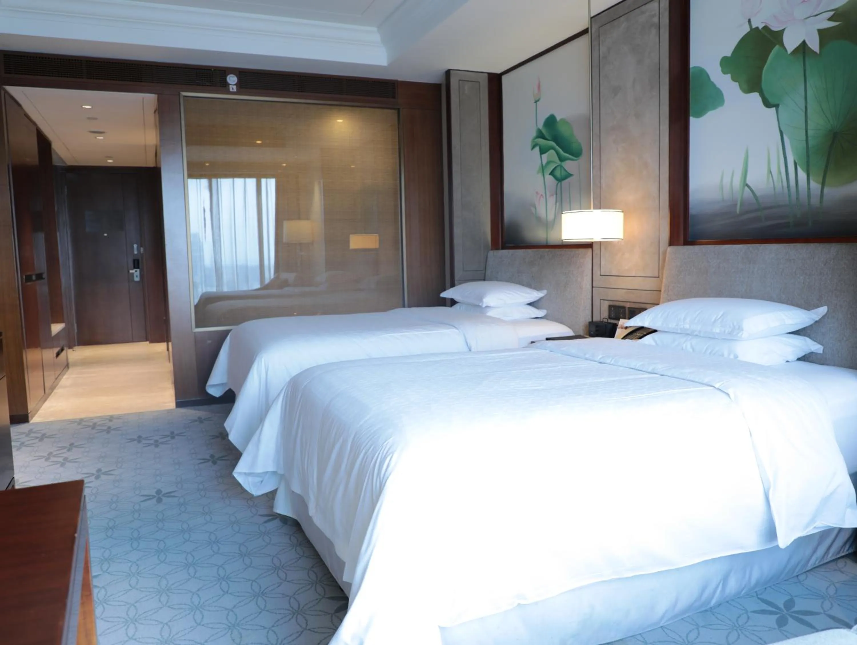 Bed in Sheraton Shanghai Jiading Hotel