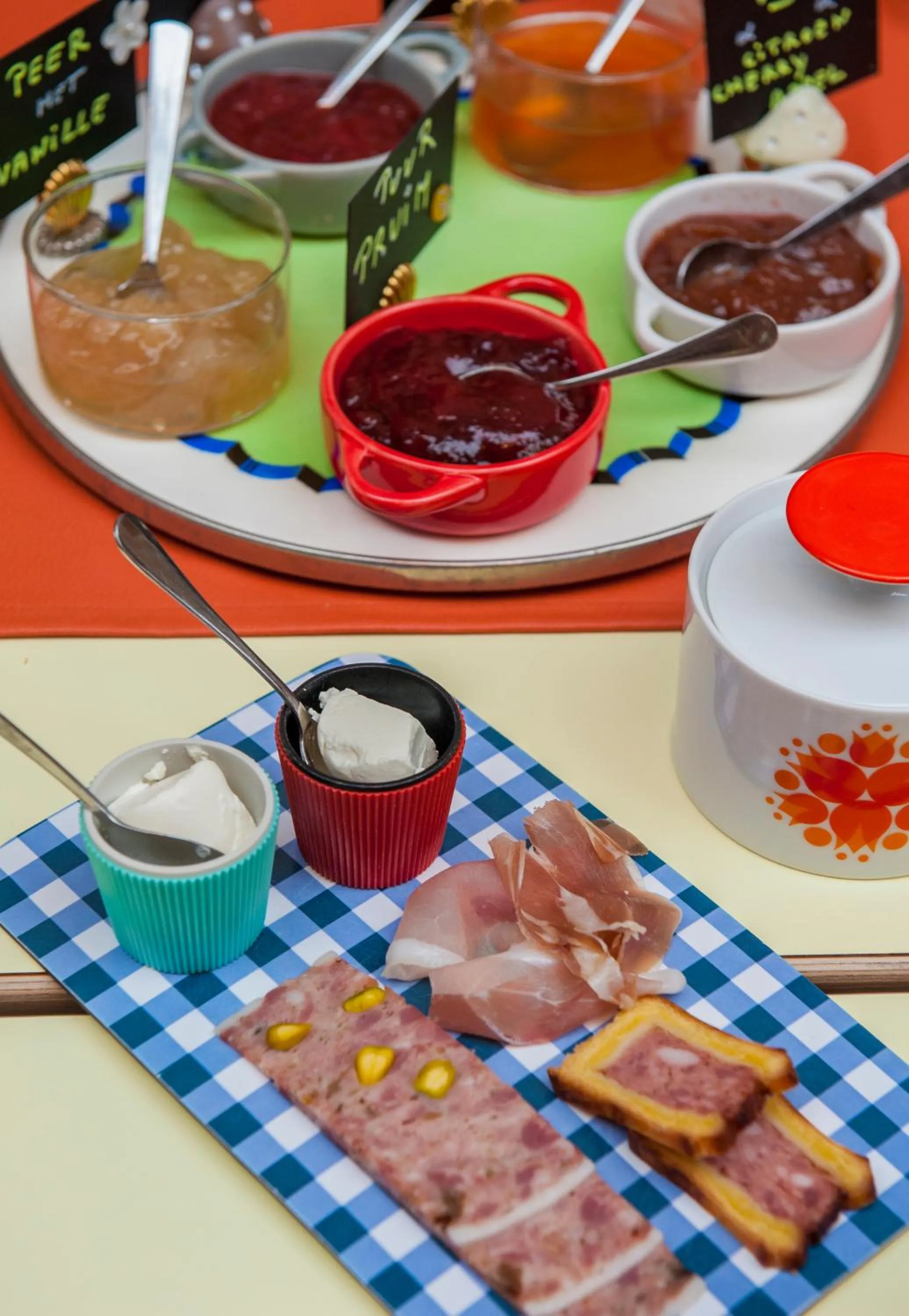 Food and drinks in B&B Tspijker