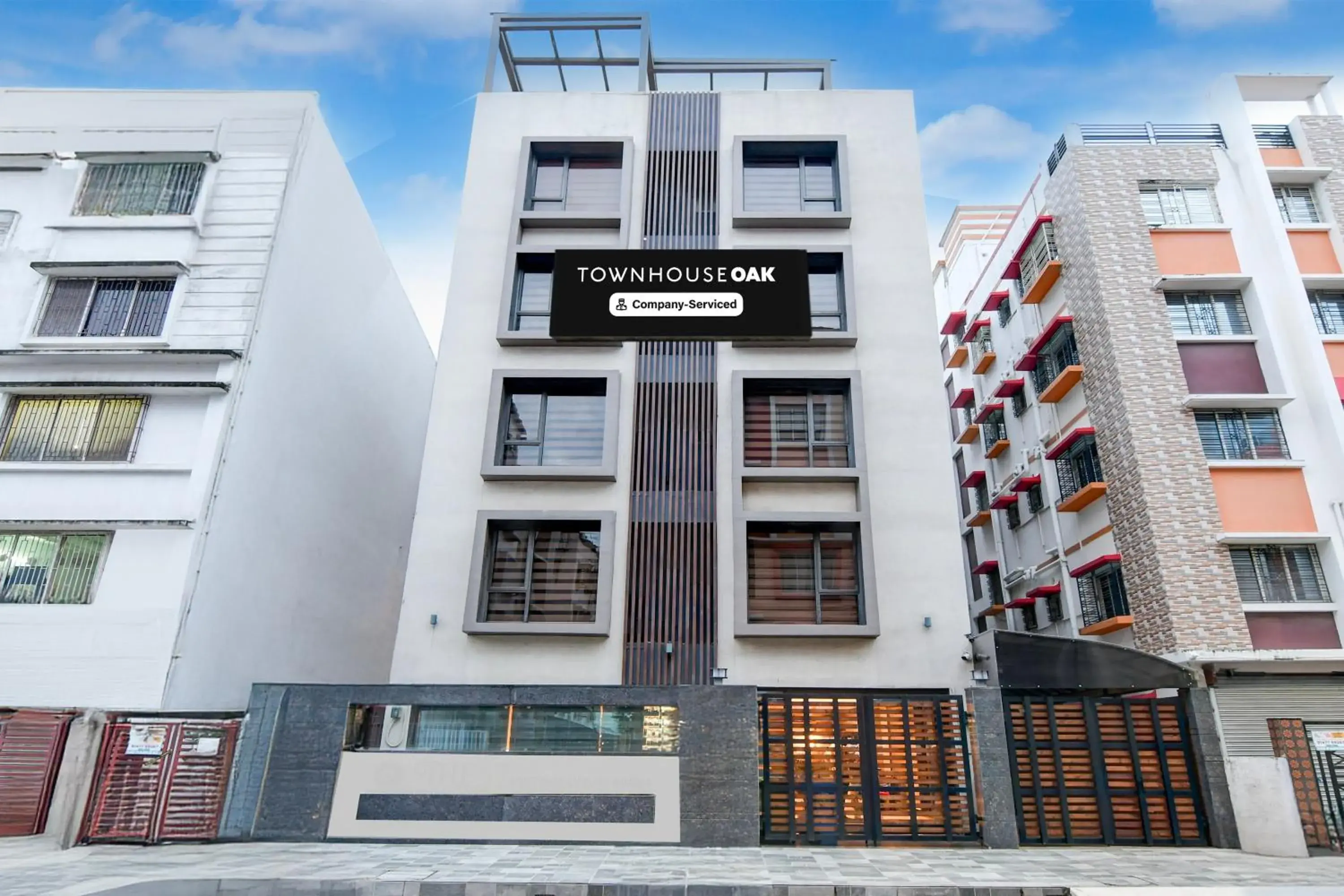 Super Townhouse Oak DLF Newtown Bus Terminal Super Townhouse Oak DLF Newtown Bus Terminal