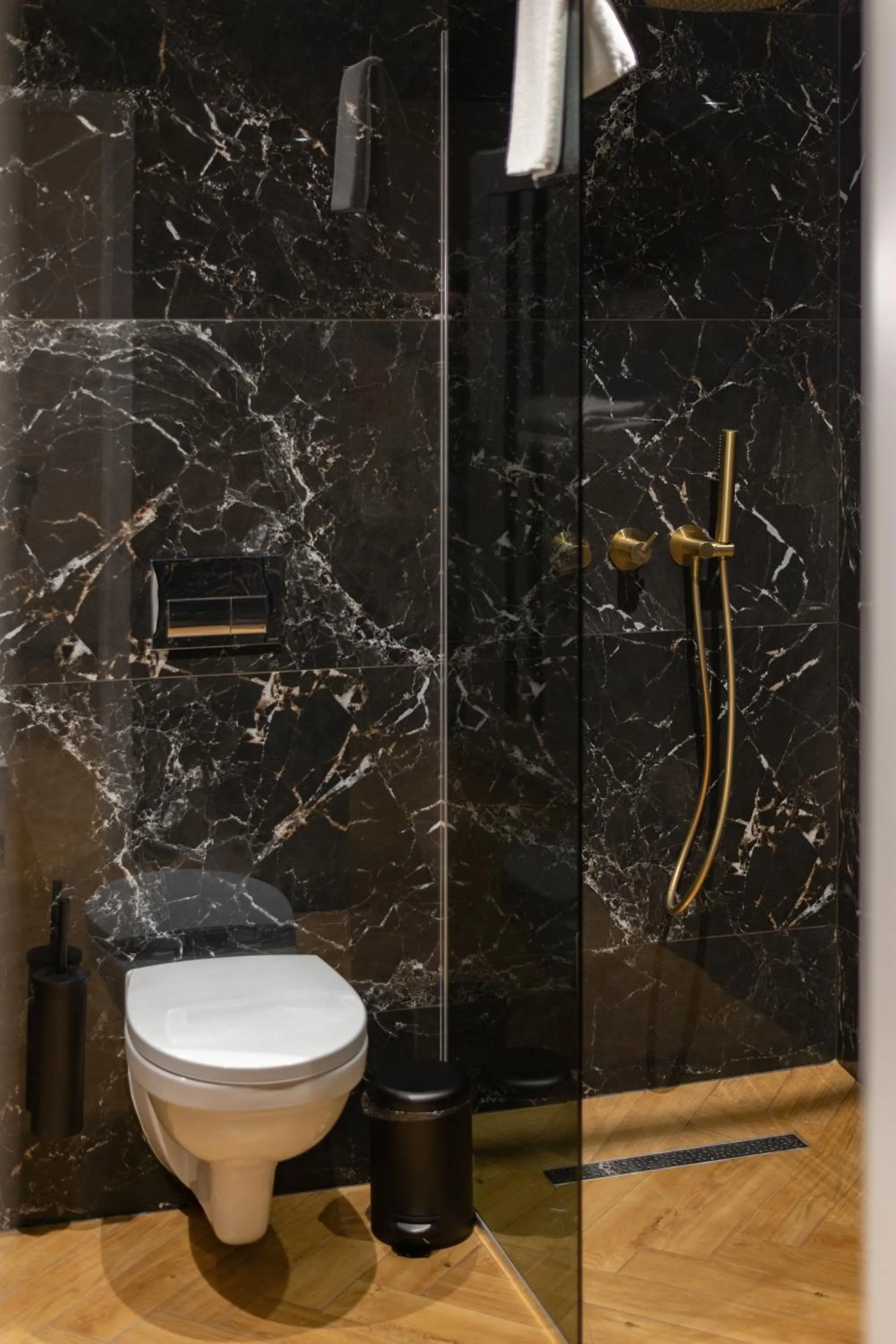 Shower in Aparthotel Nemunas