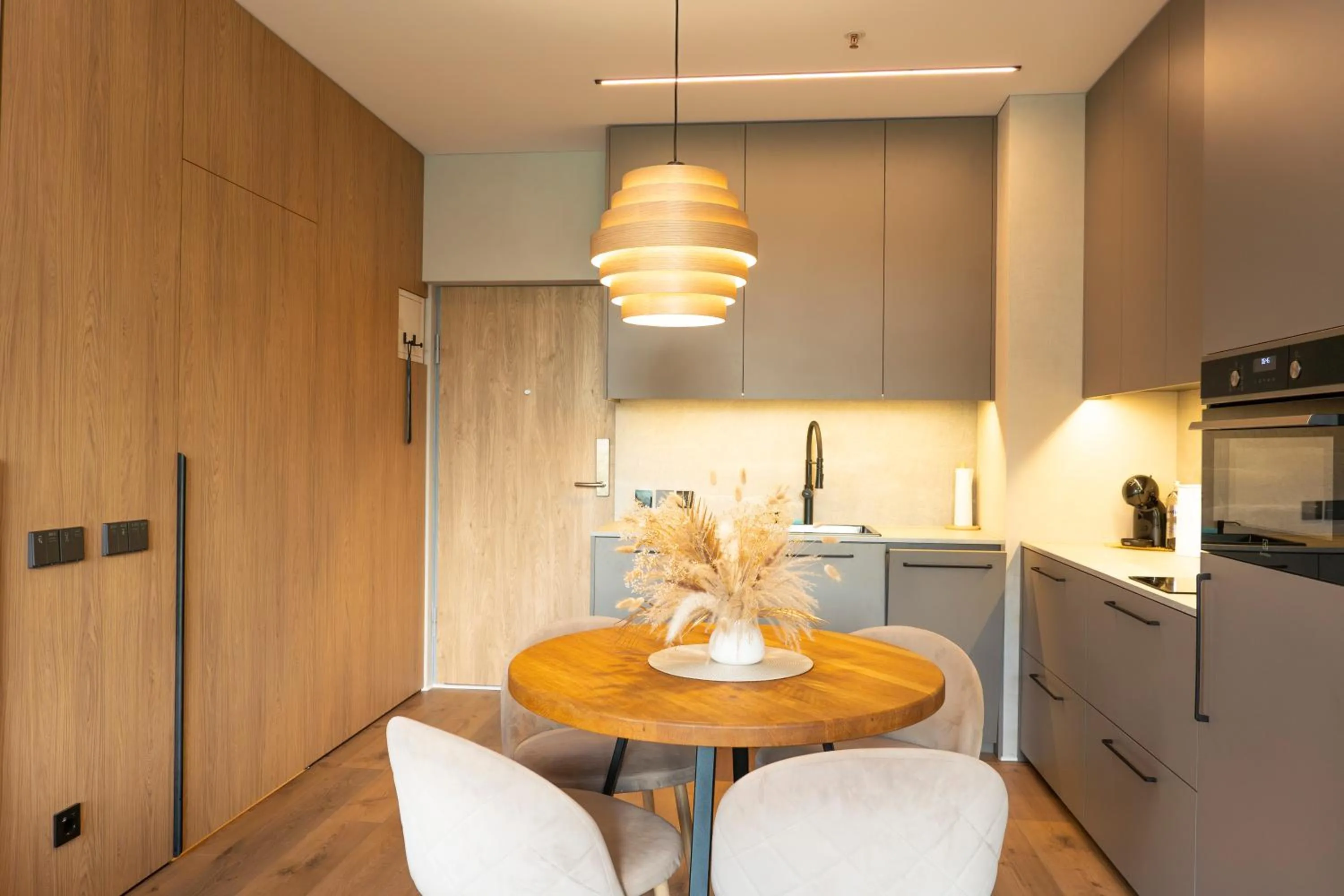 Coffee/tea facilities in Aparthotel Nemunas
