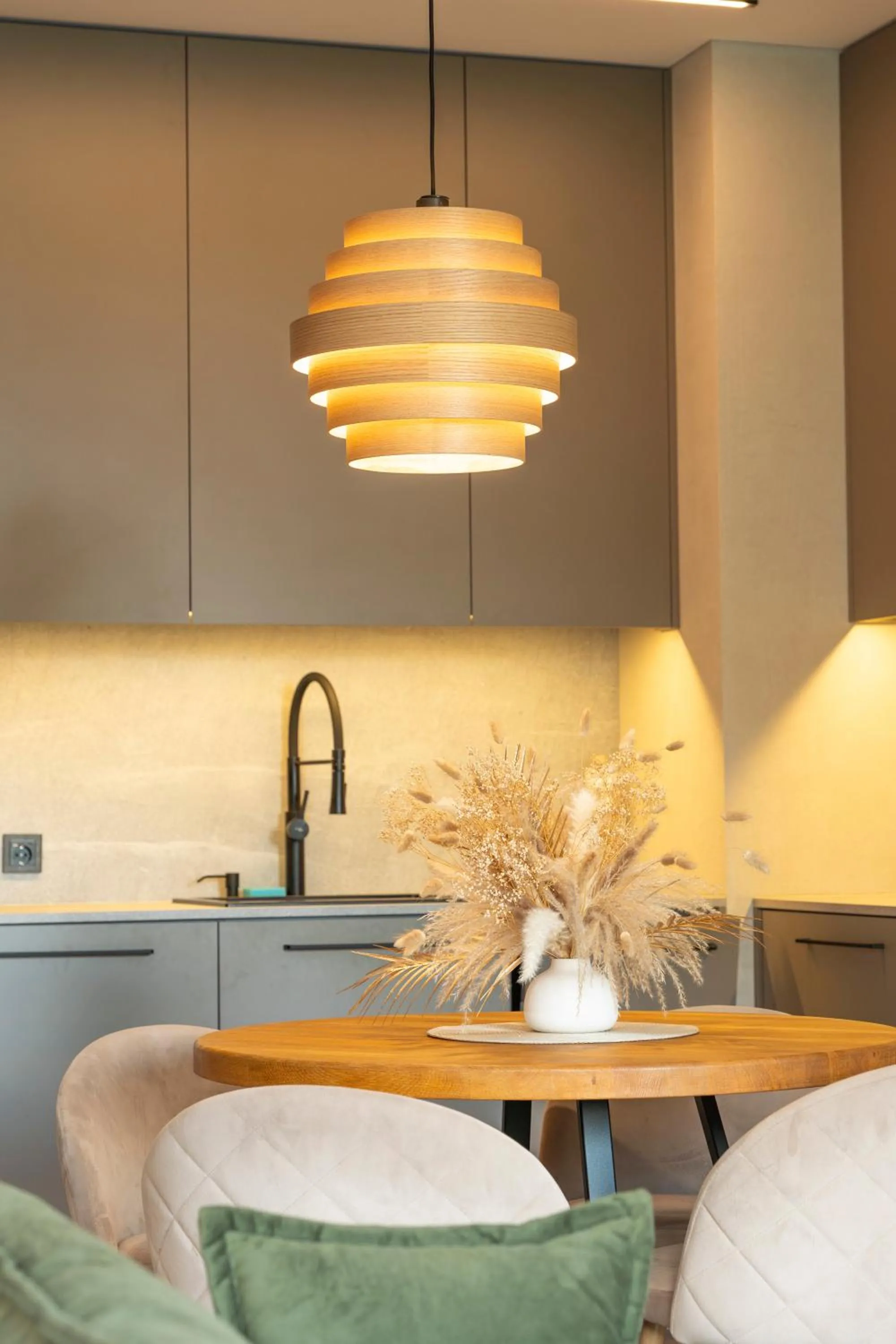 Kitchen or kitchenette in Aparthotel Nemunas