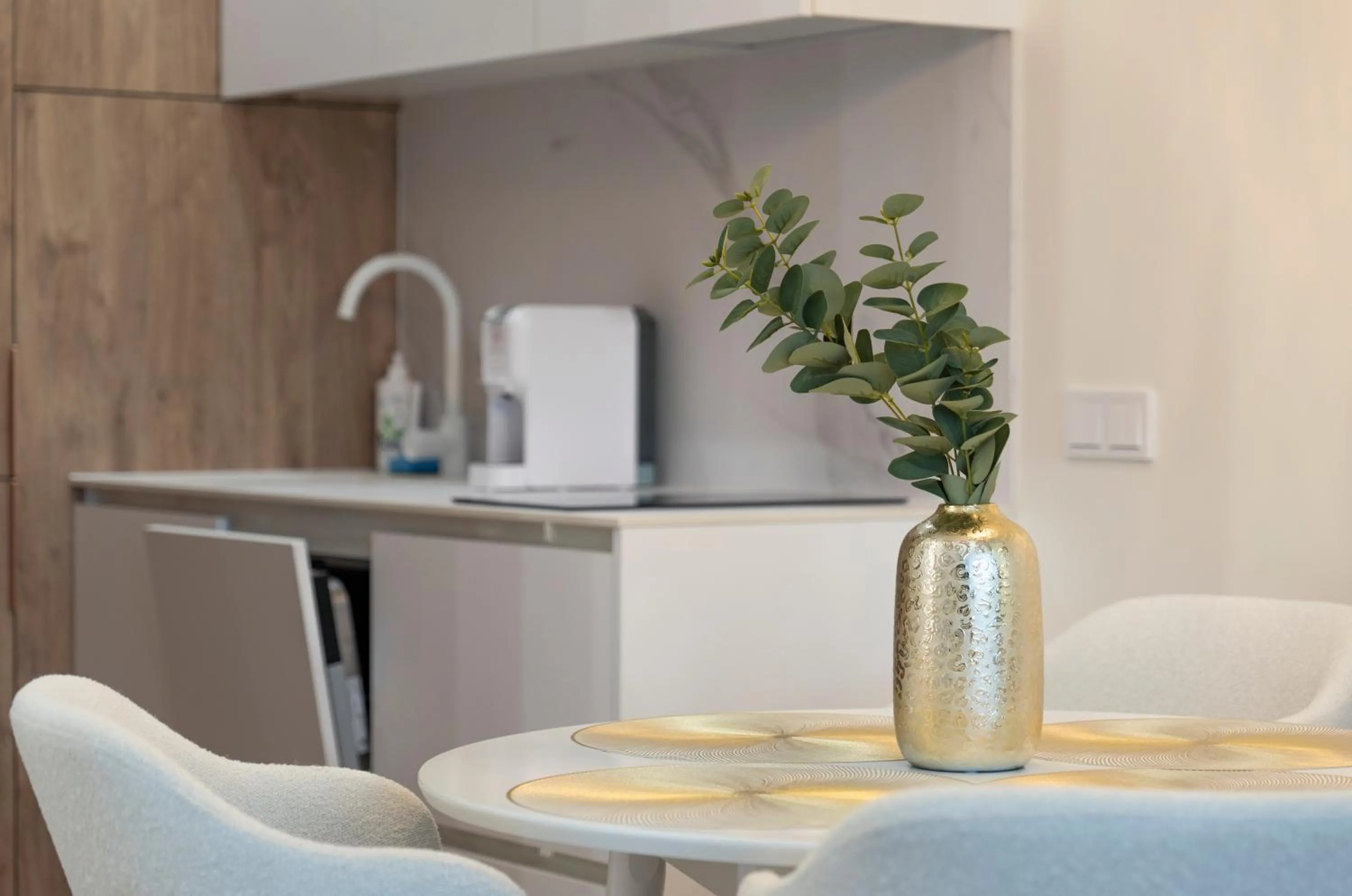 Coffee/tea facilities in Aparthotel Nemunas