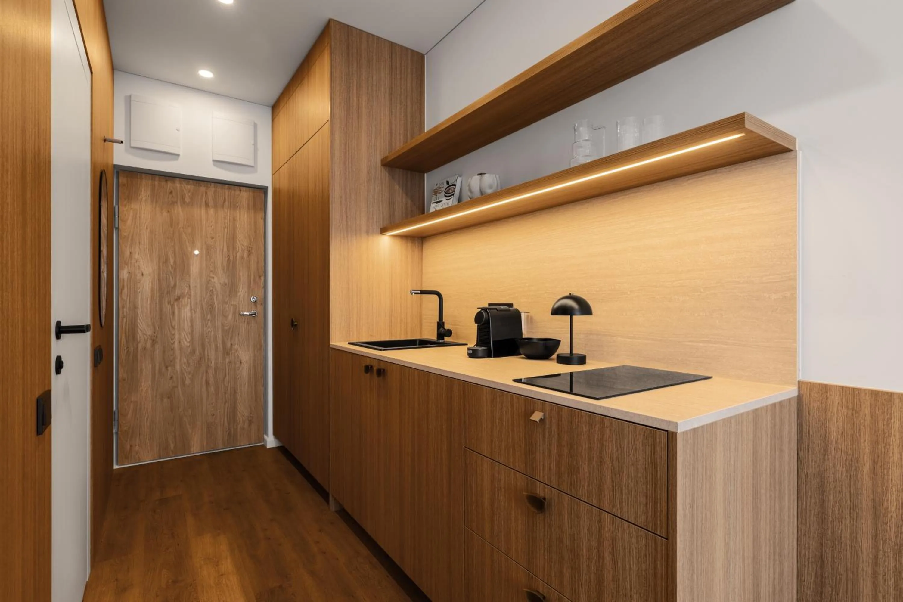 Coffee/tea facilities in Aparthotel Nemunas