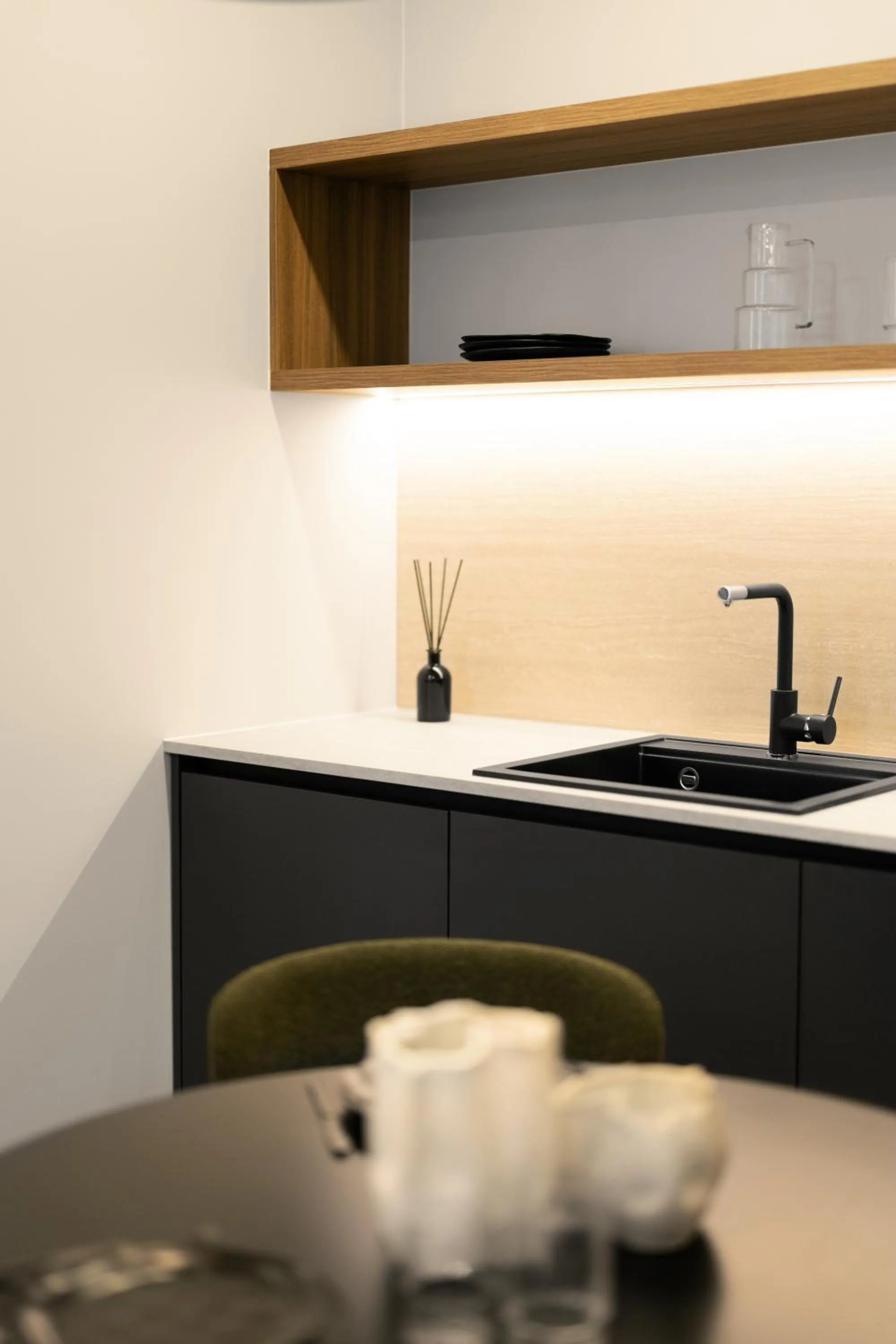 Kitchen or kitchenette in Aparthotel Nemunas