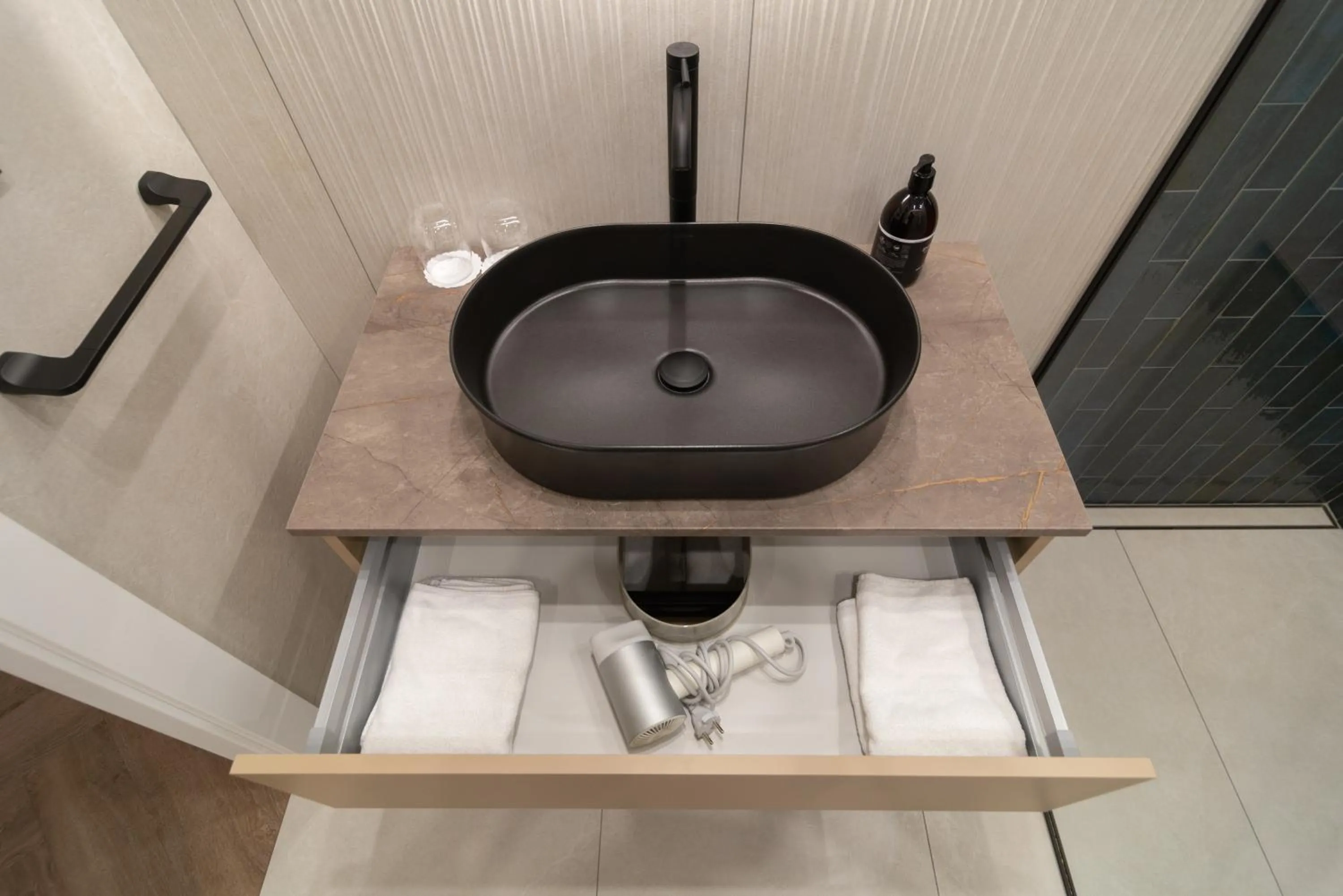 Shower in Aparthotel Nemunas