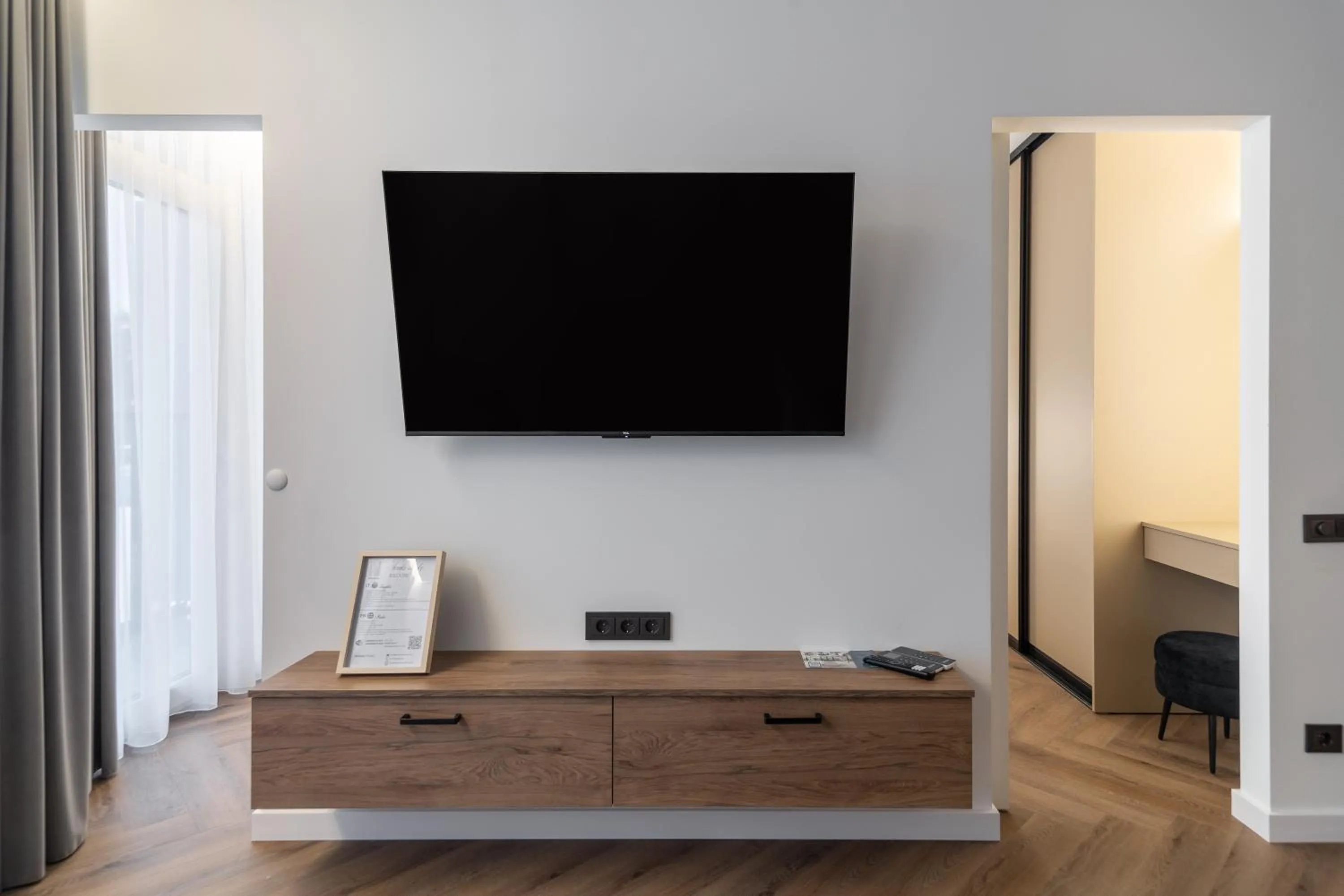 TV and multimedia in Aparthotel Nemunas