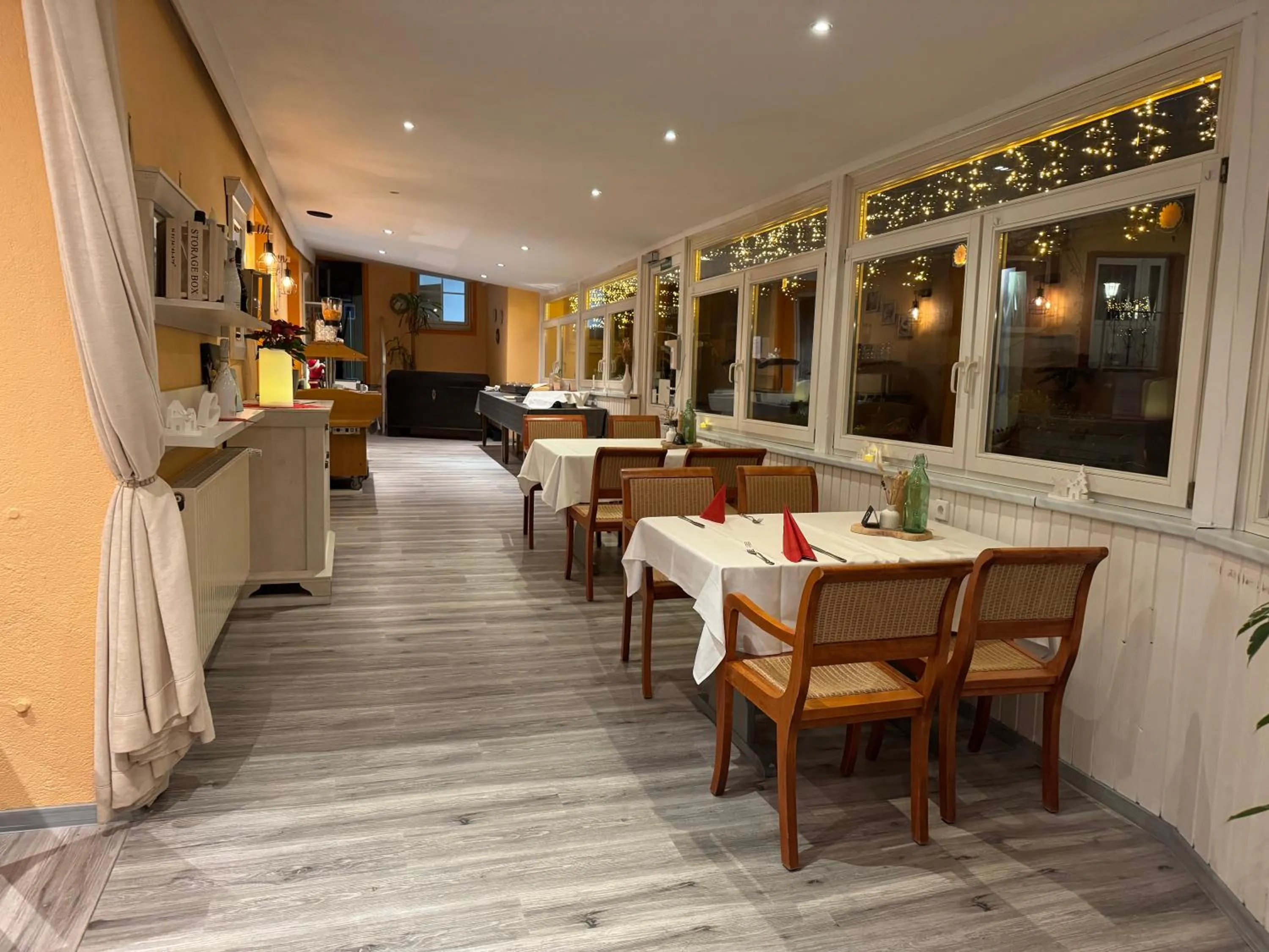 Restaurant/places to eat in Hotel-Restaurant Christine