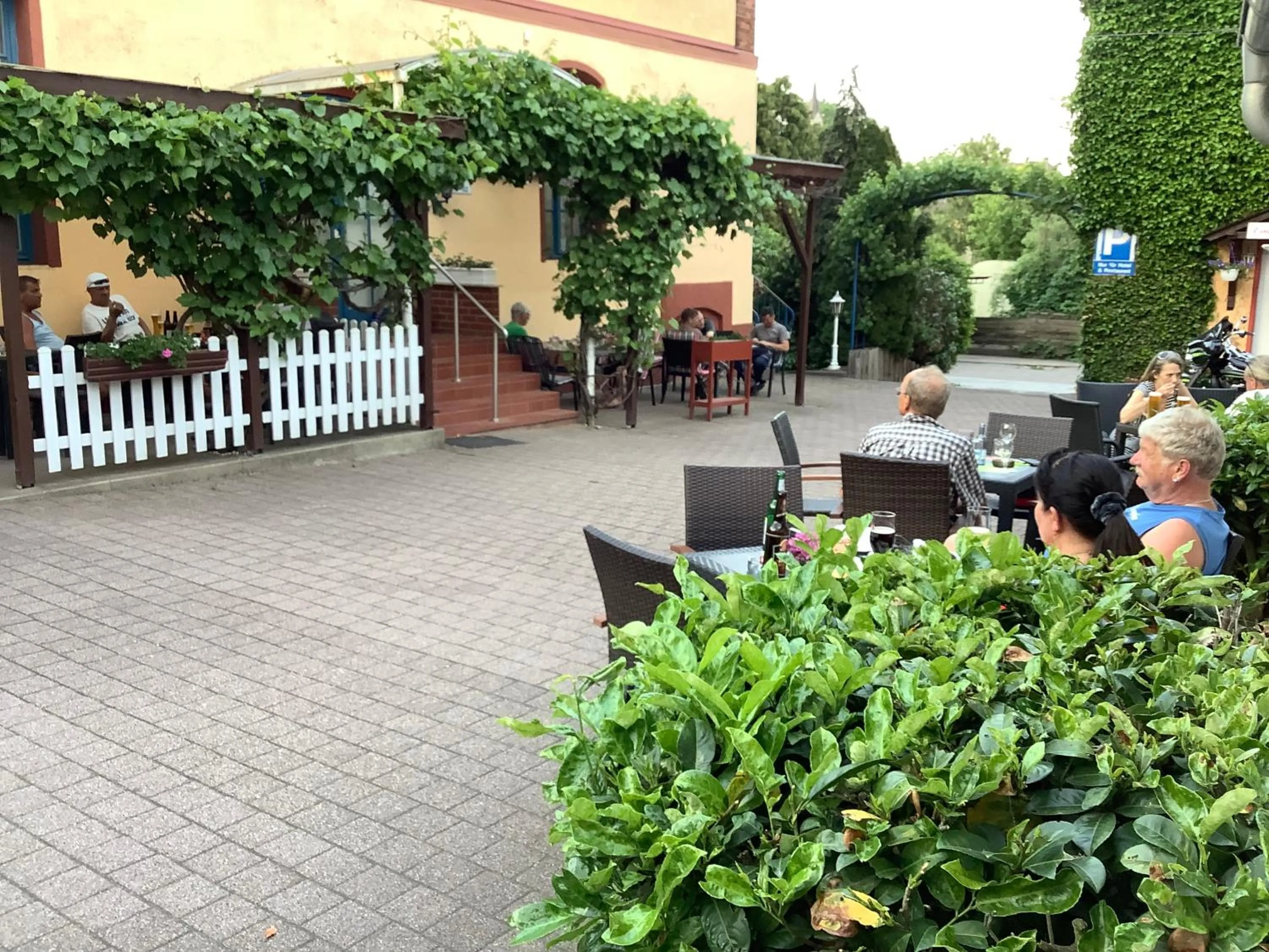 Patio in Hotel-Restaurant Christine