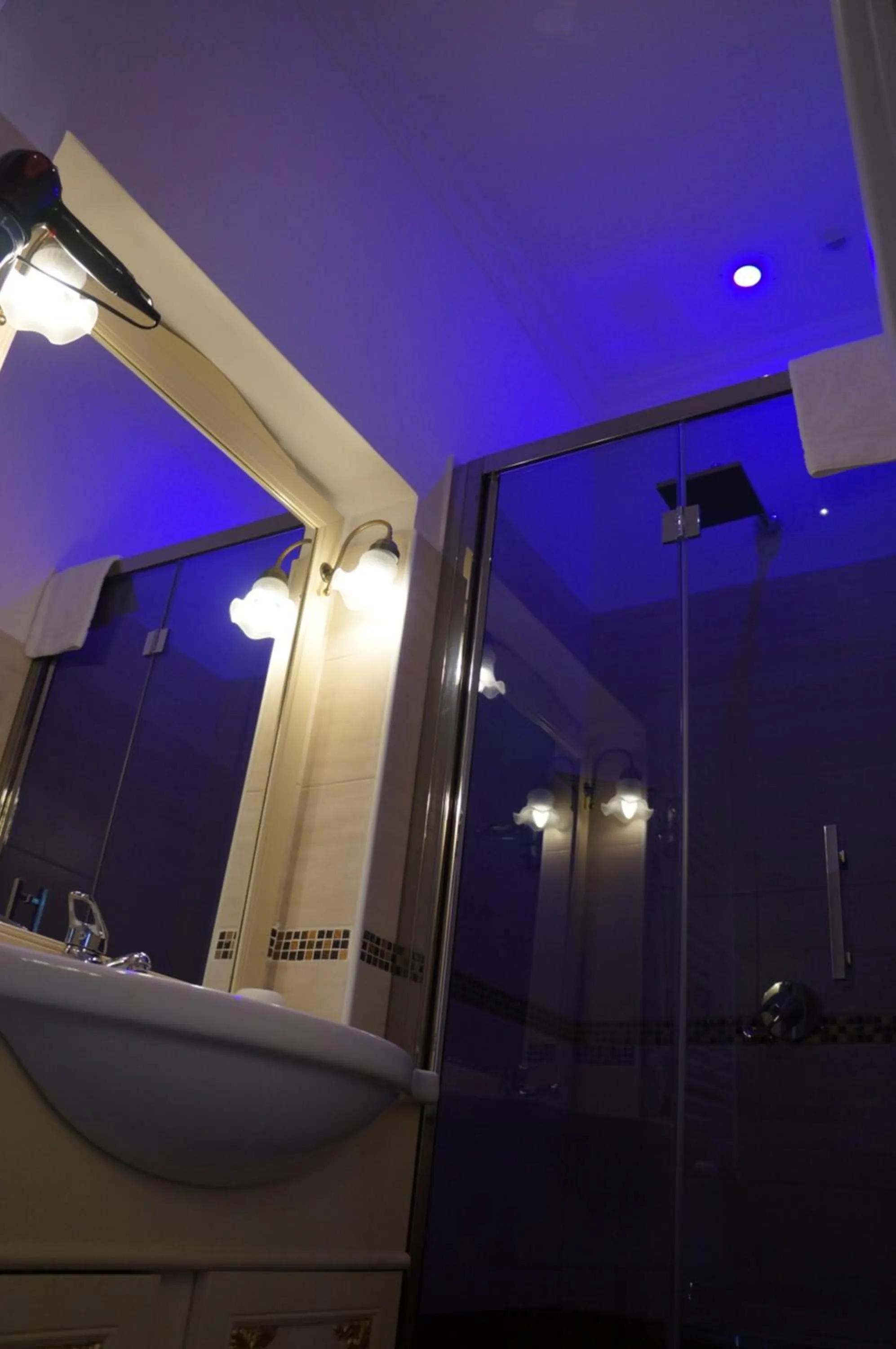 Bathroom in Pope's Suites