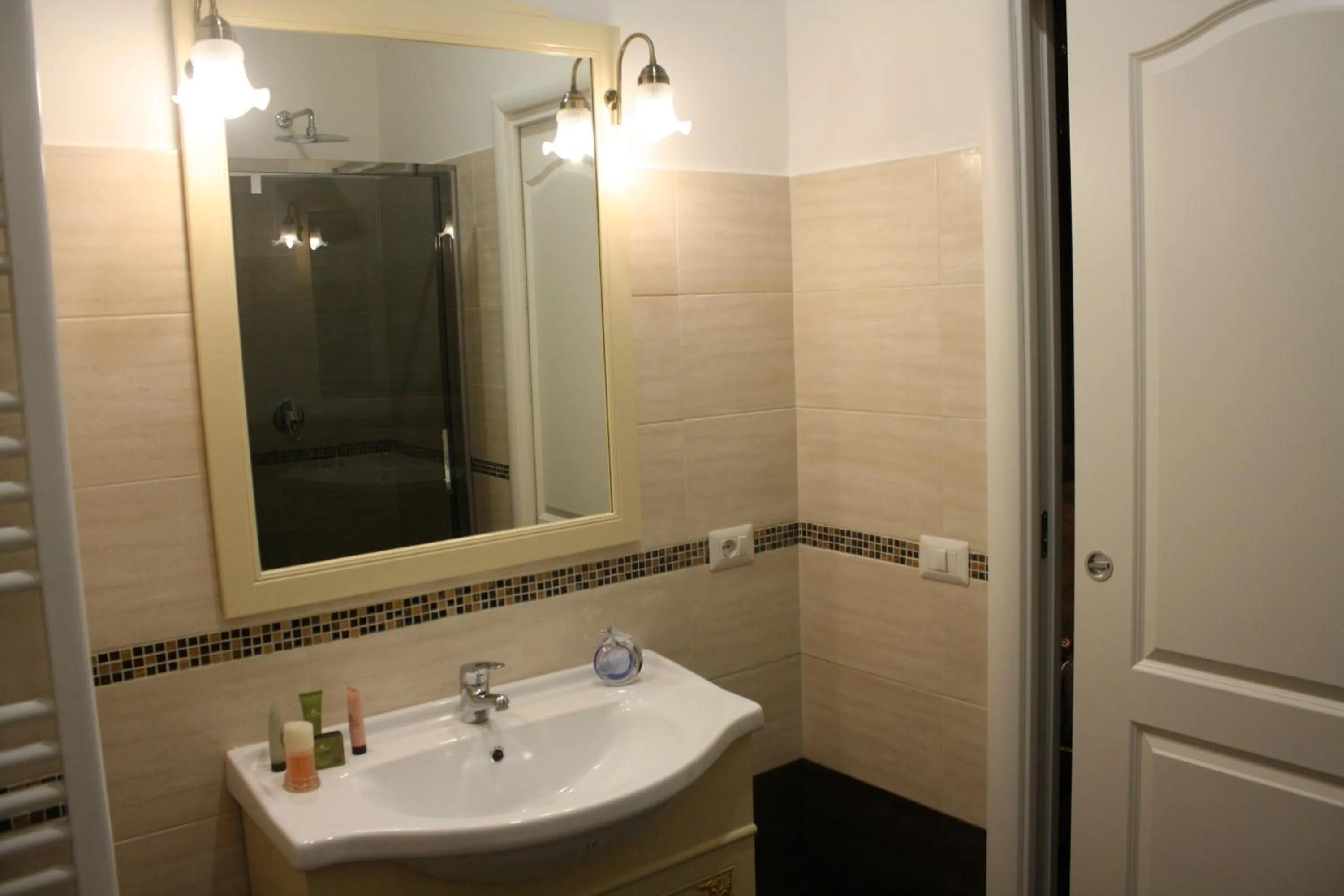 Bathroom in Pope's Suites