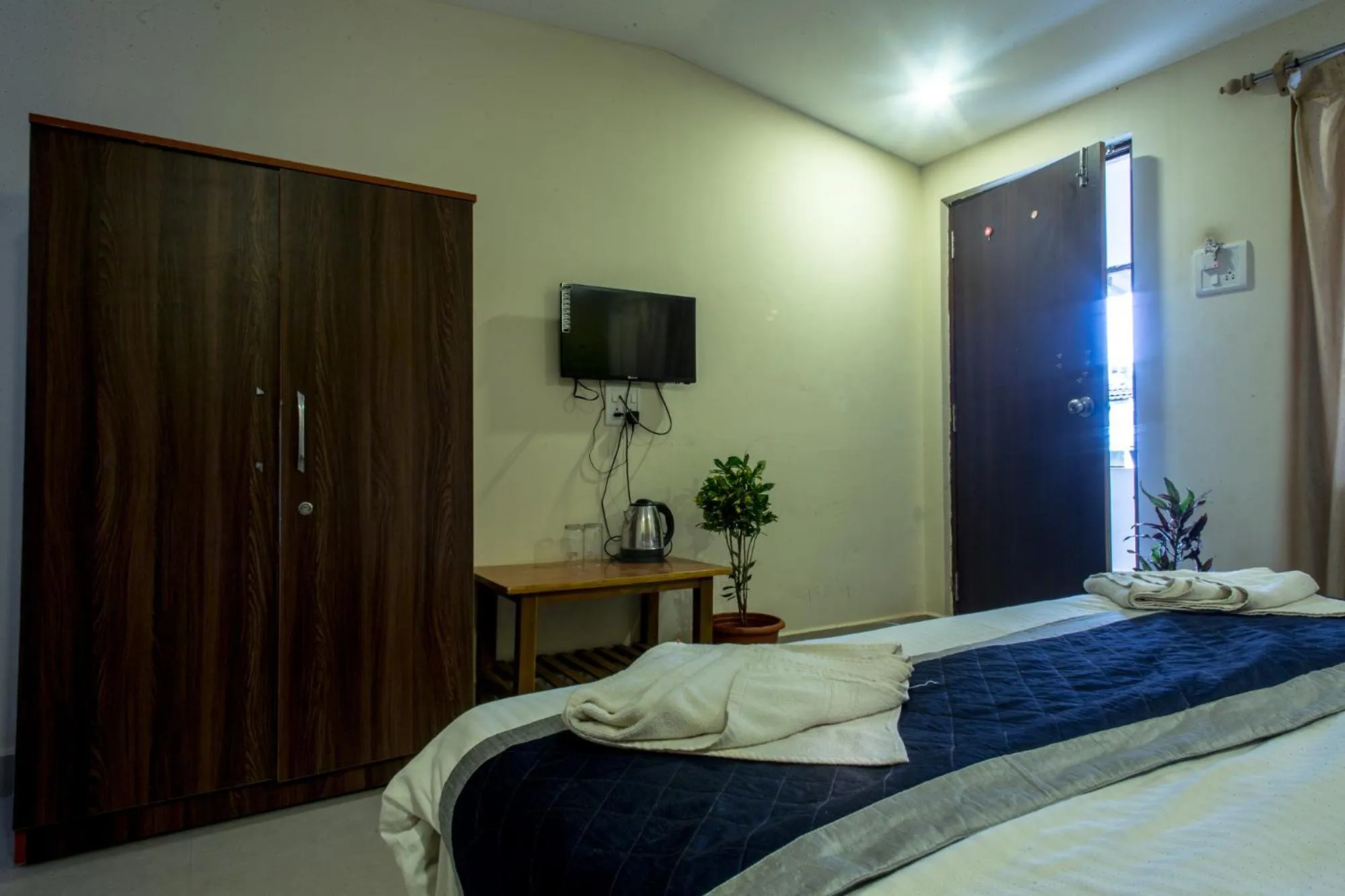 Bed in Kartik Resort