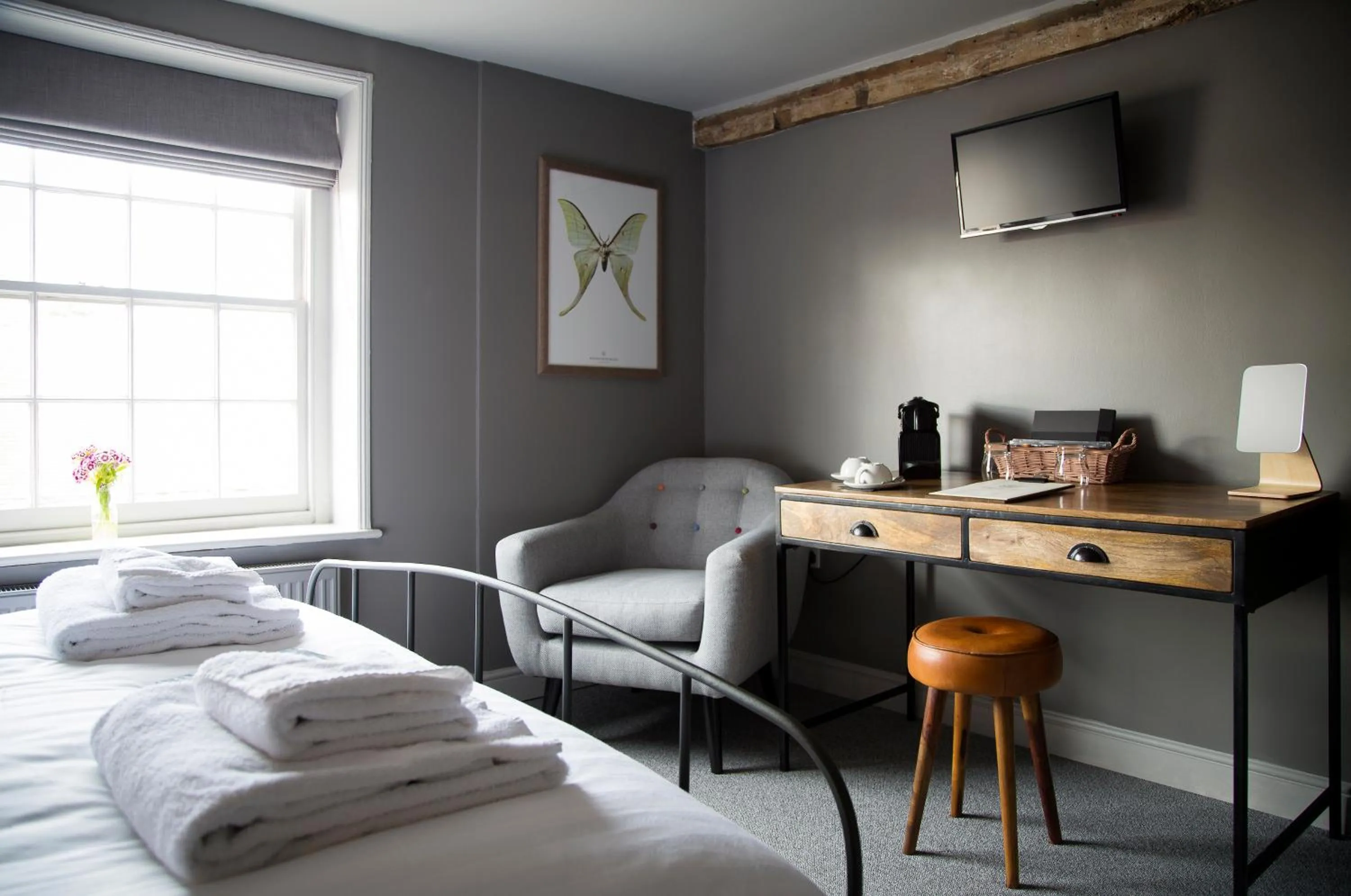 Seating area, Bed in The Duke William