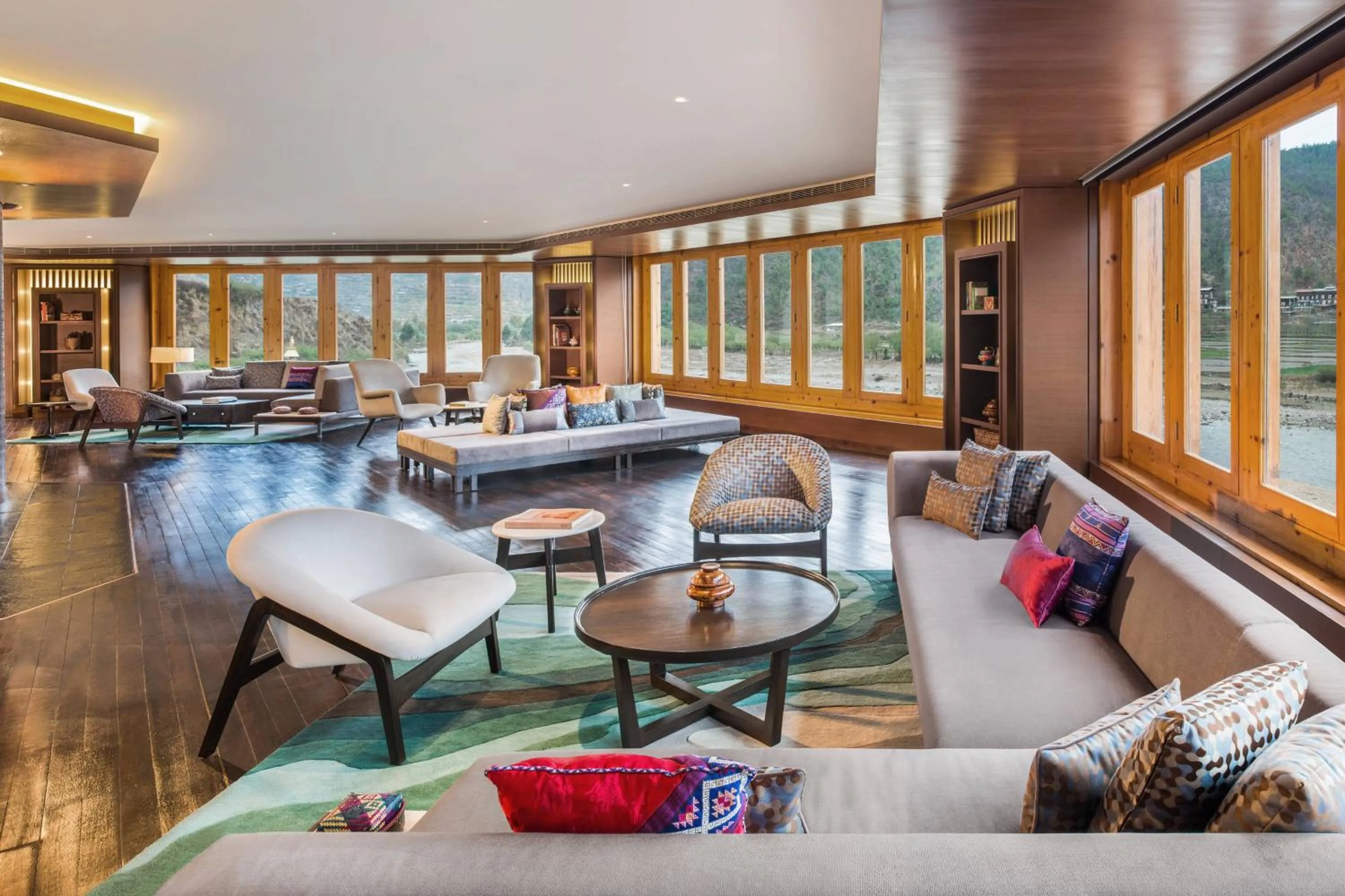 Lobby or reception in Le Meridien Paro Riverfront