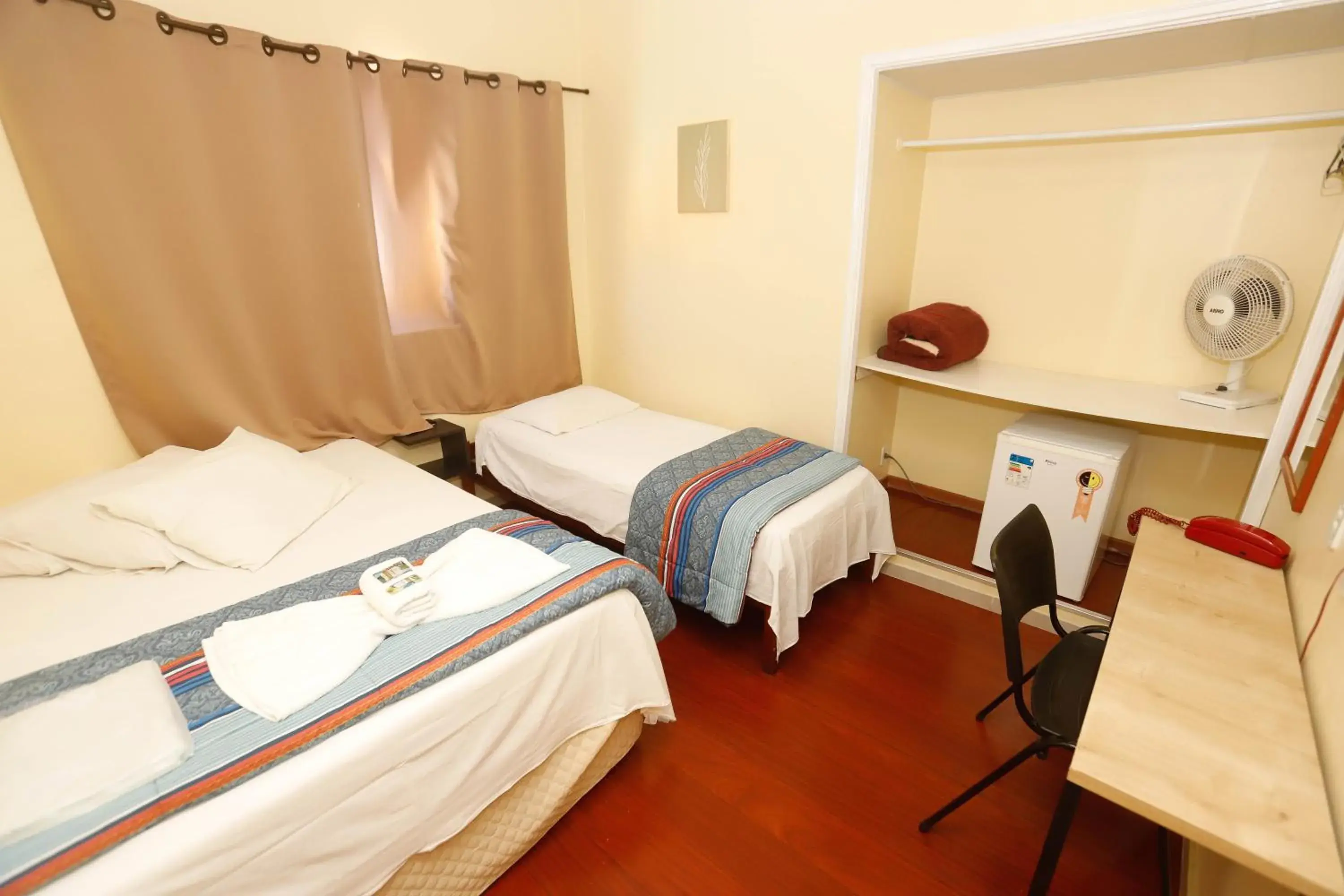 Budget Triple Room - single occupancy in Hotel Garfo de Ouro Budget Triple Room - single occupancy in Hotel Garfo de Ouro