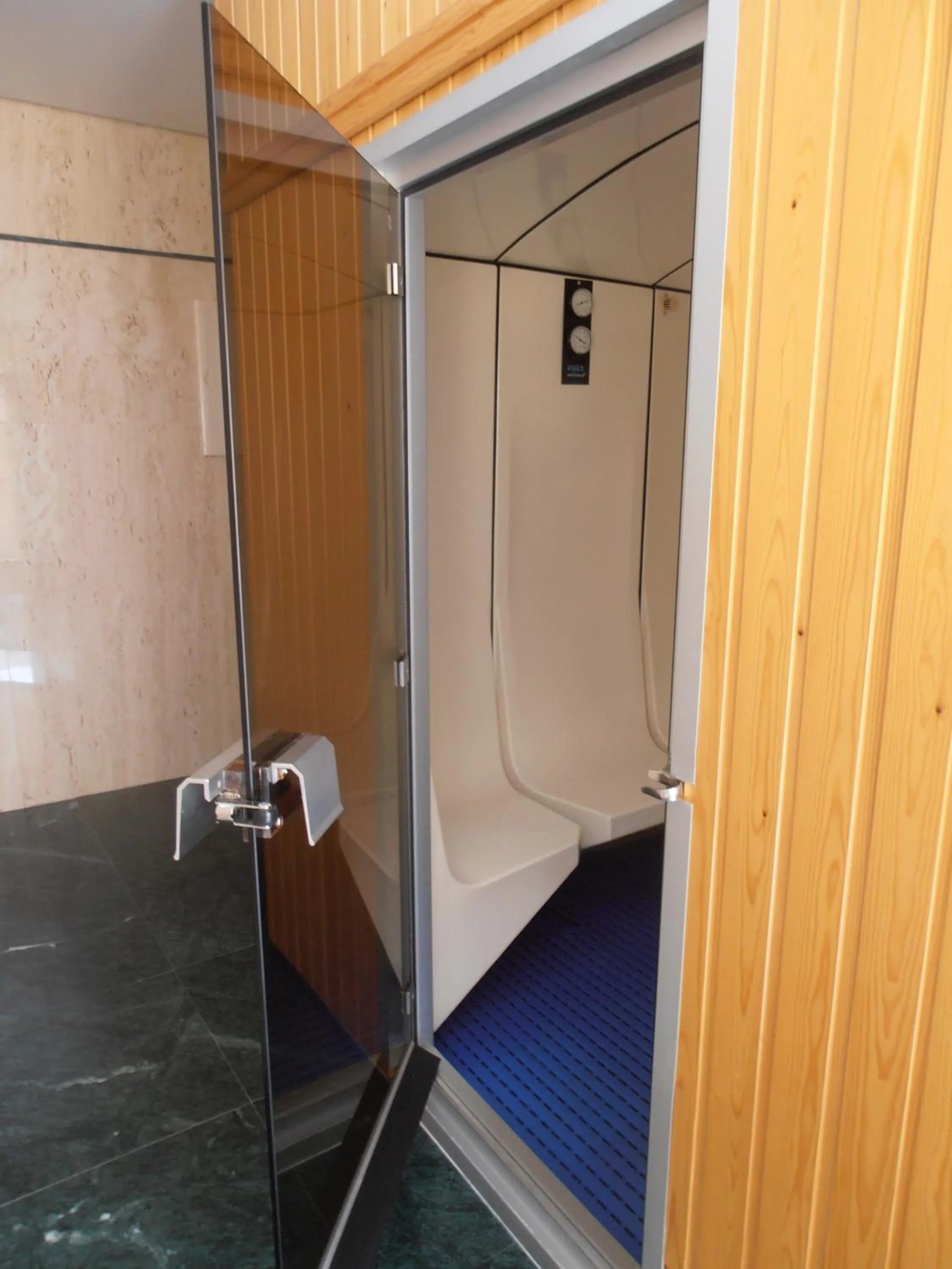 Steam room in Parador de Salamanca