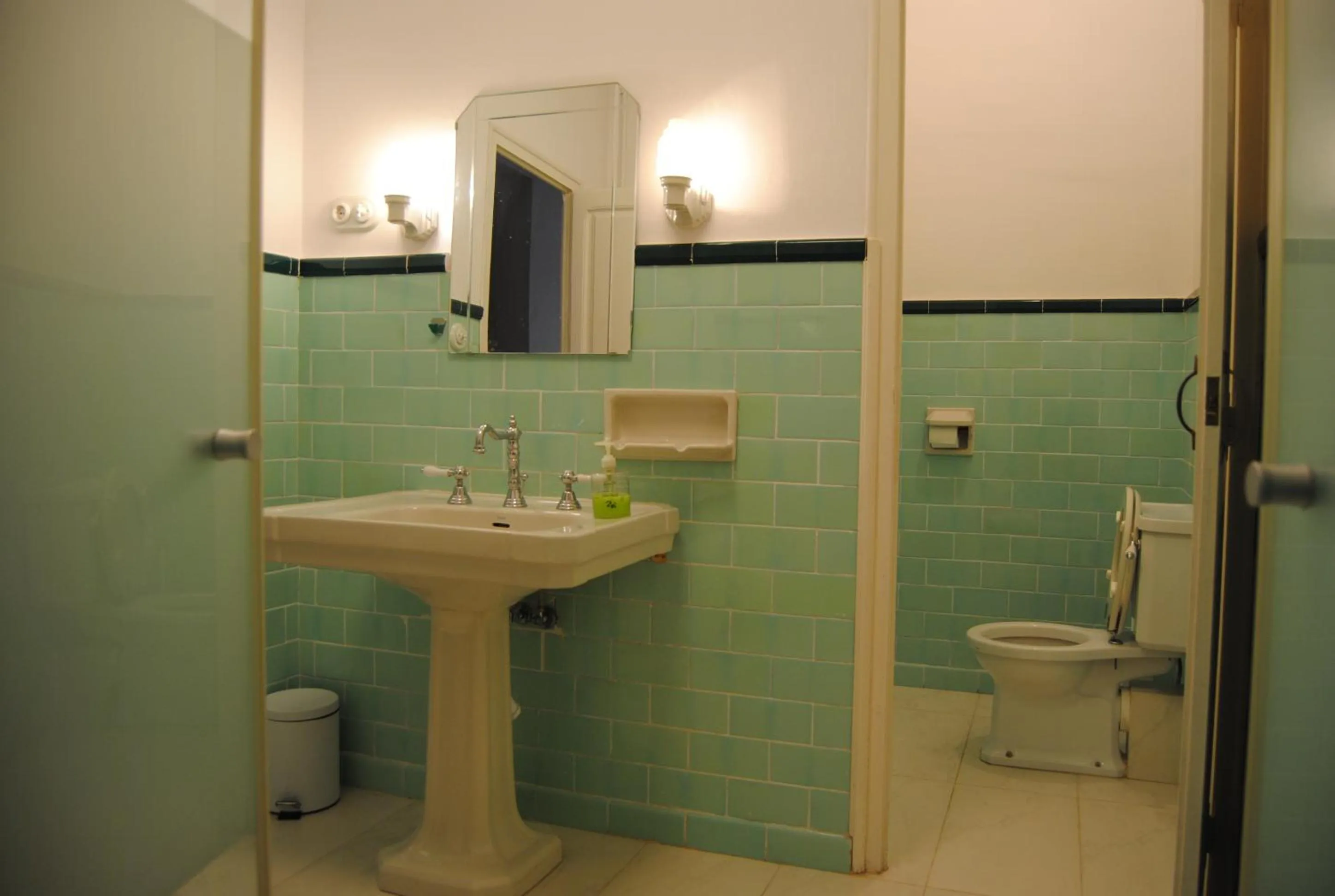 Bathroom in Cal Comabella