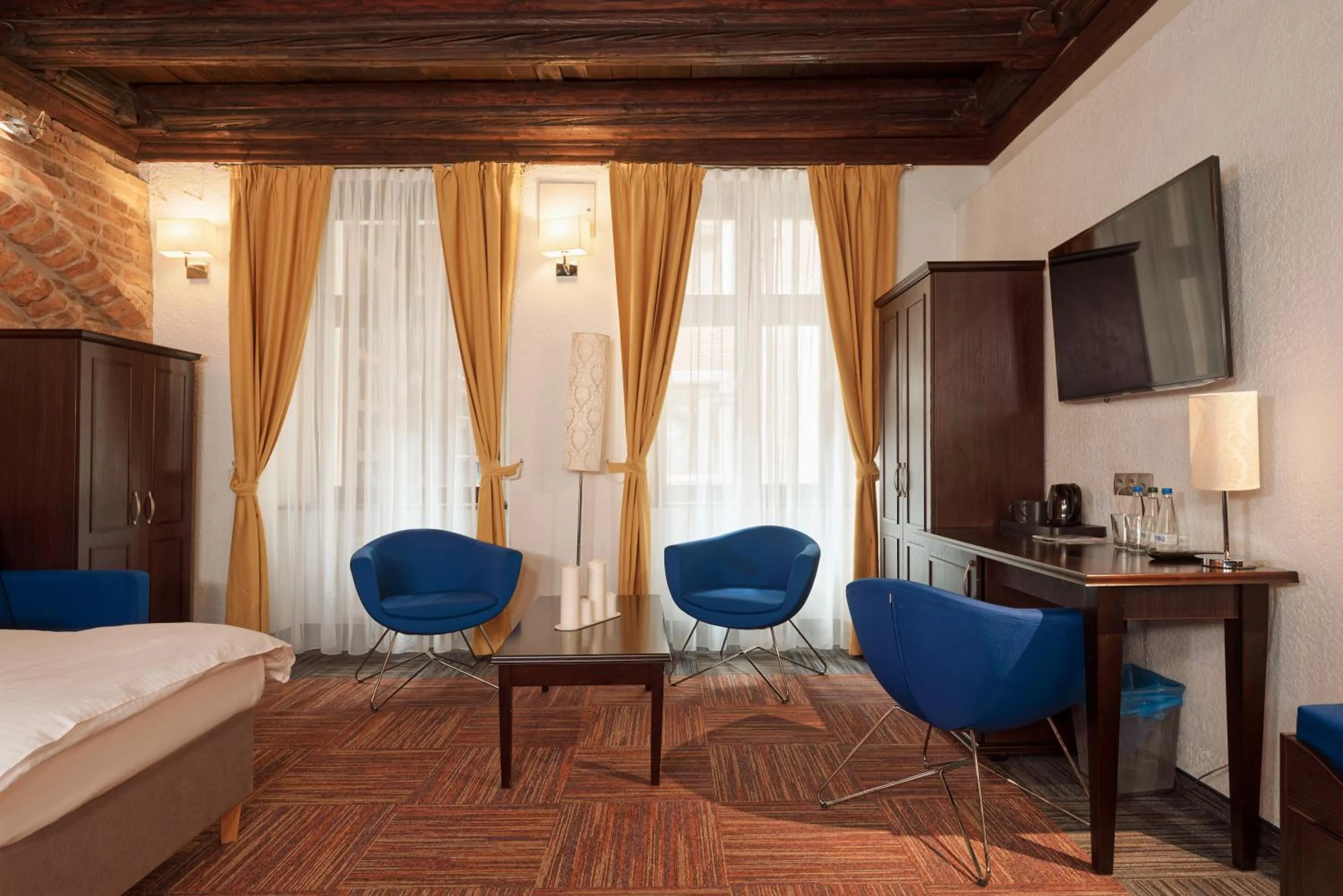 Bed in Palazzo Rosso Old Town