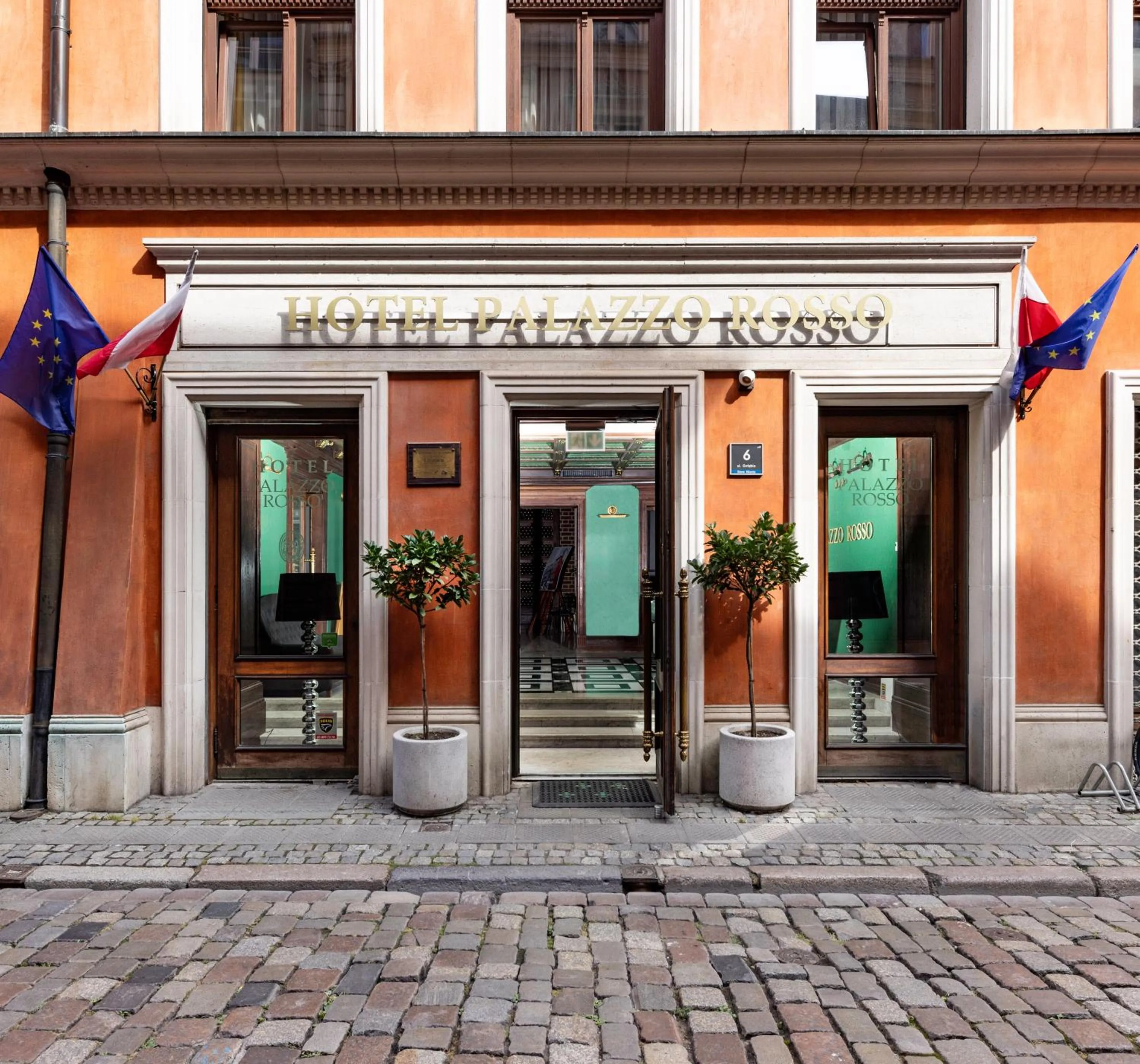 Property building in Palazzo Rosso Old Town